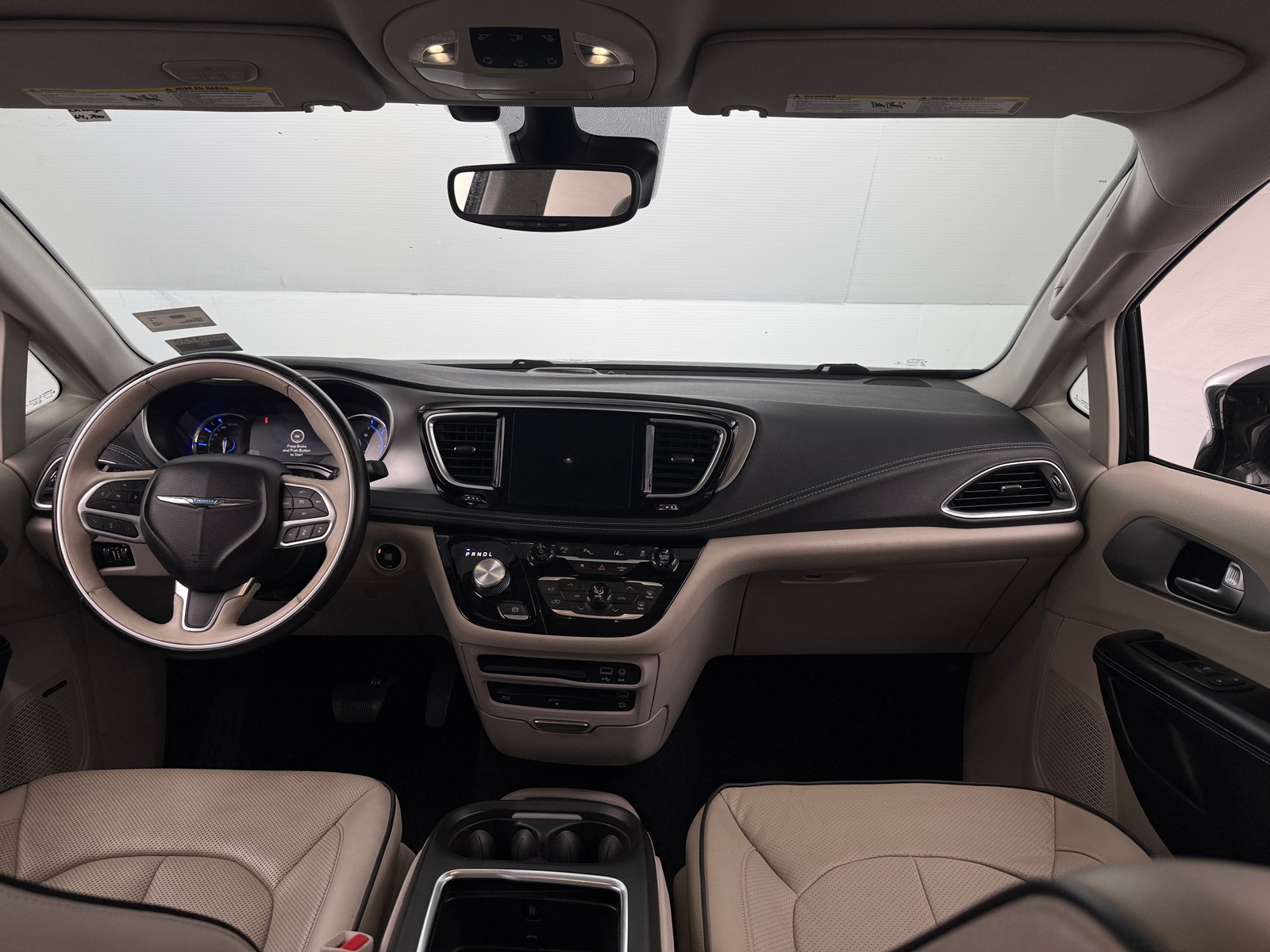 Thumbnail: 2018 Chrysler Pacifica - 2