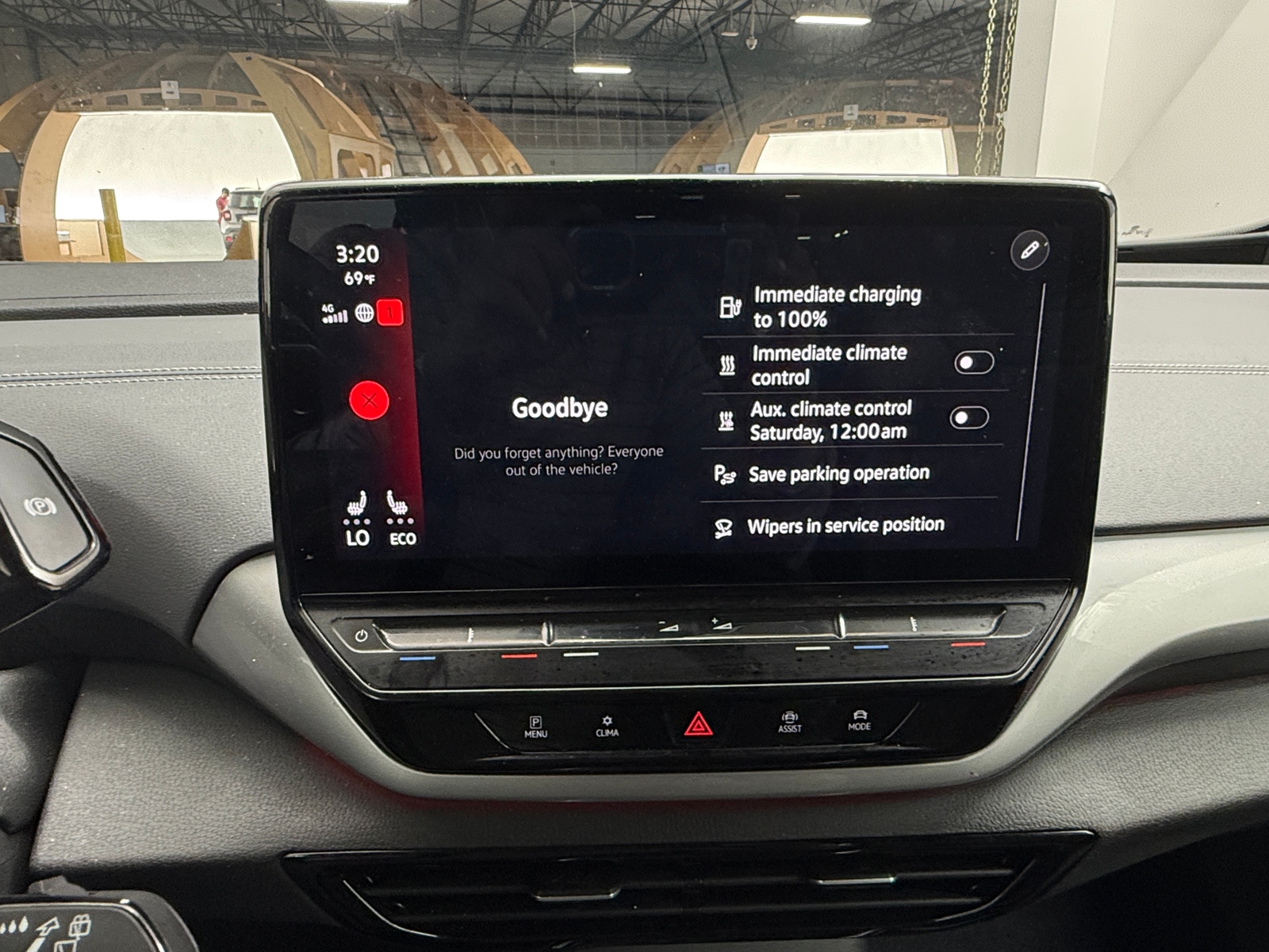 Thumbnail: 2023 Volkswagen ID.4 - 3