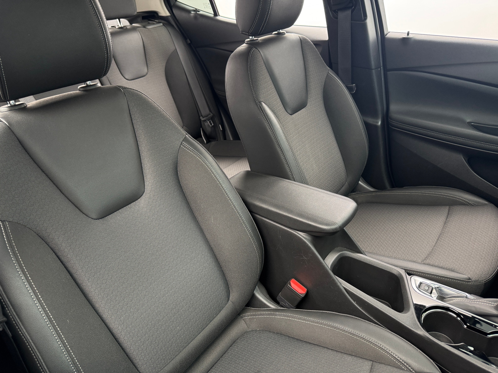 Thumbnail: 2025 Buick Encore GX - 2