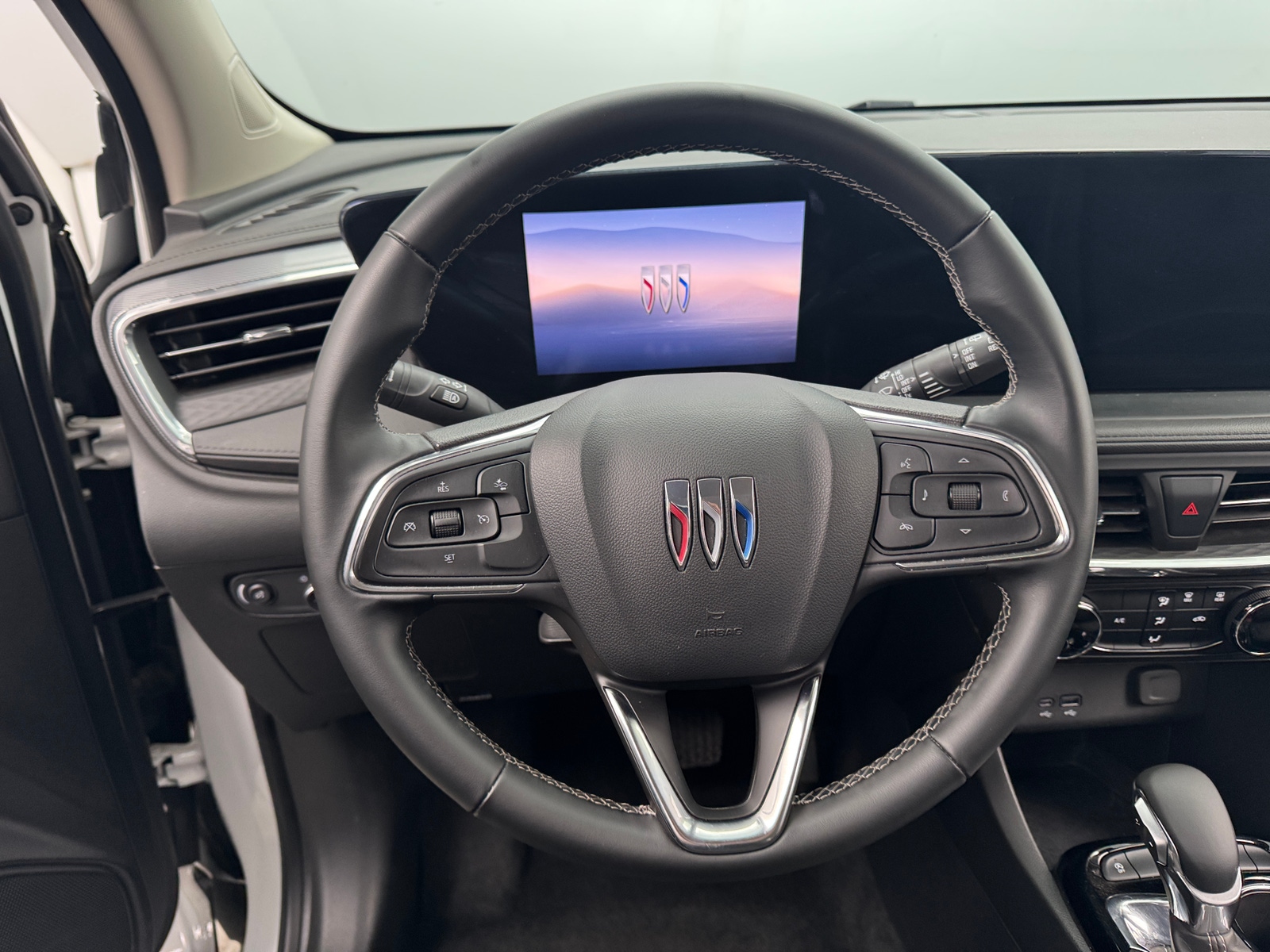 Thumbnail: 2025 Buick Encore GX - 5