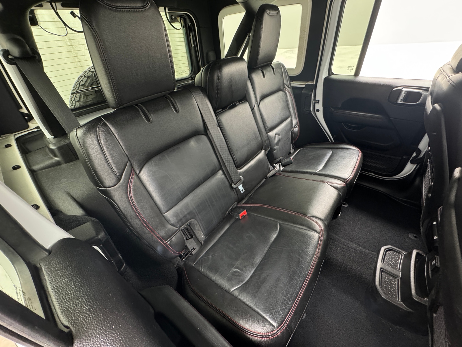 Thumbnail: 2019 Jeep Wrangler - 5