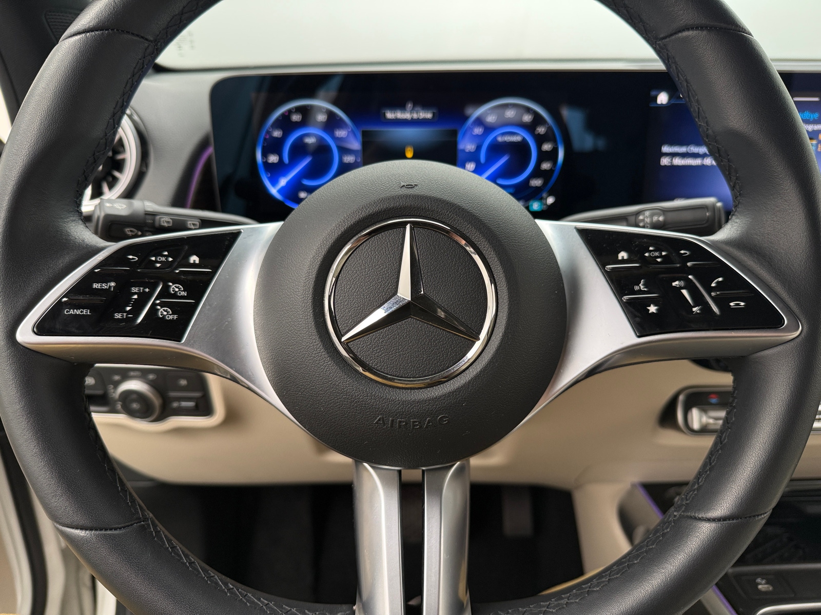 Thumbnail: 2024 Mercedes-Benz EQB - 4