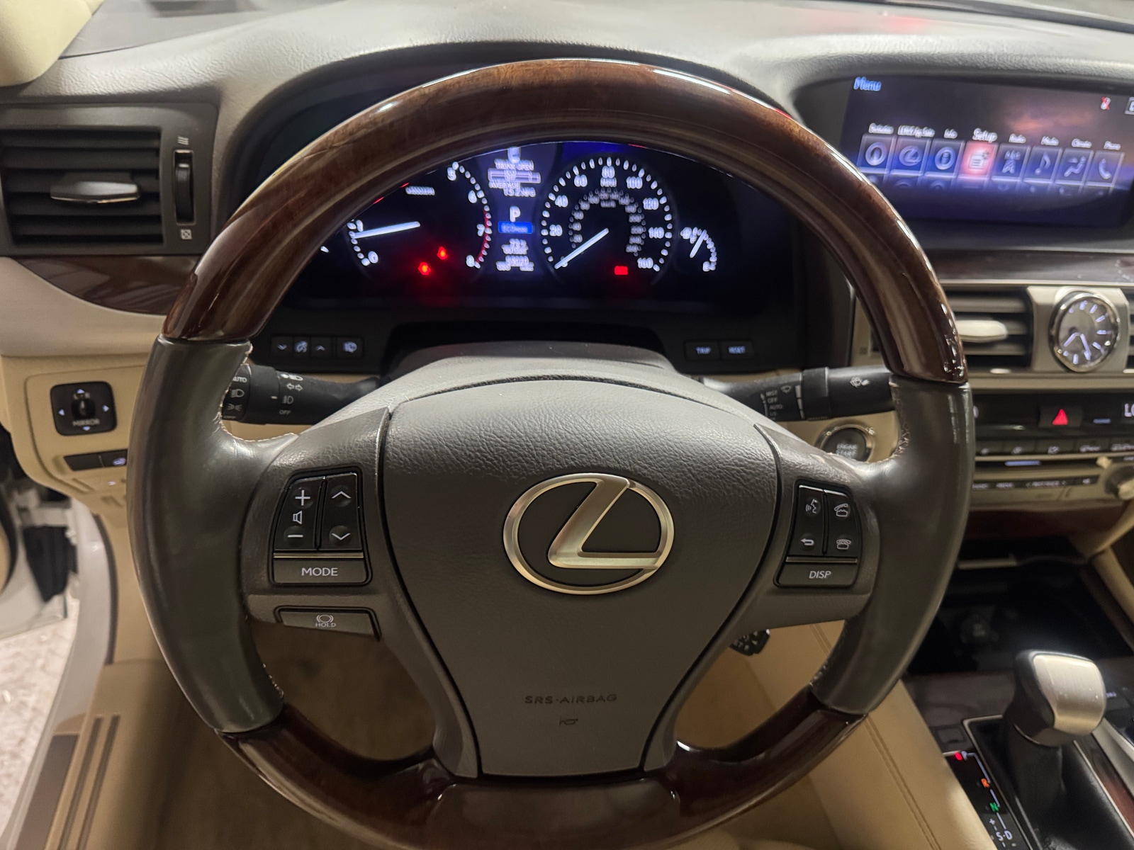 Thumbnail: 2015 Lexus LS - 4