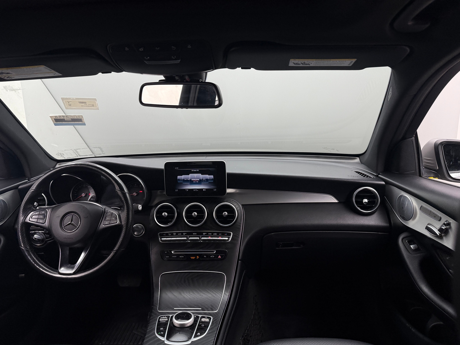 Thumbnail: 2019 Mercedes-Benz GLC - 2