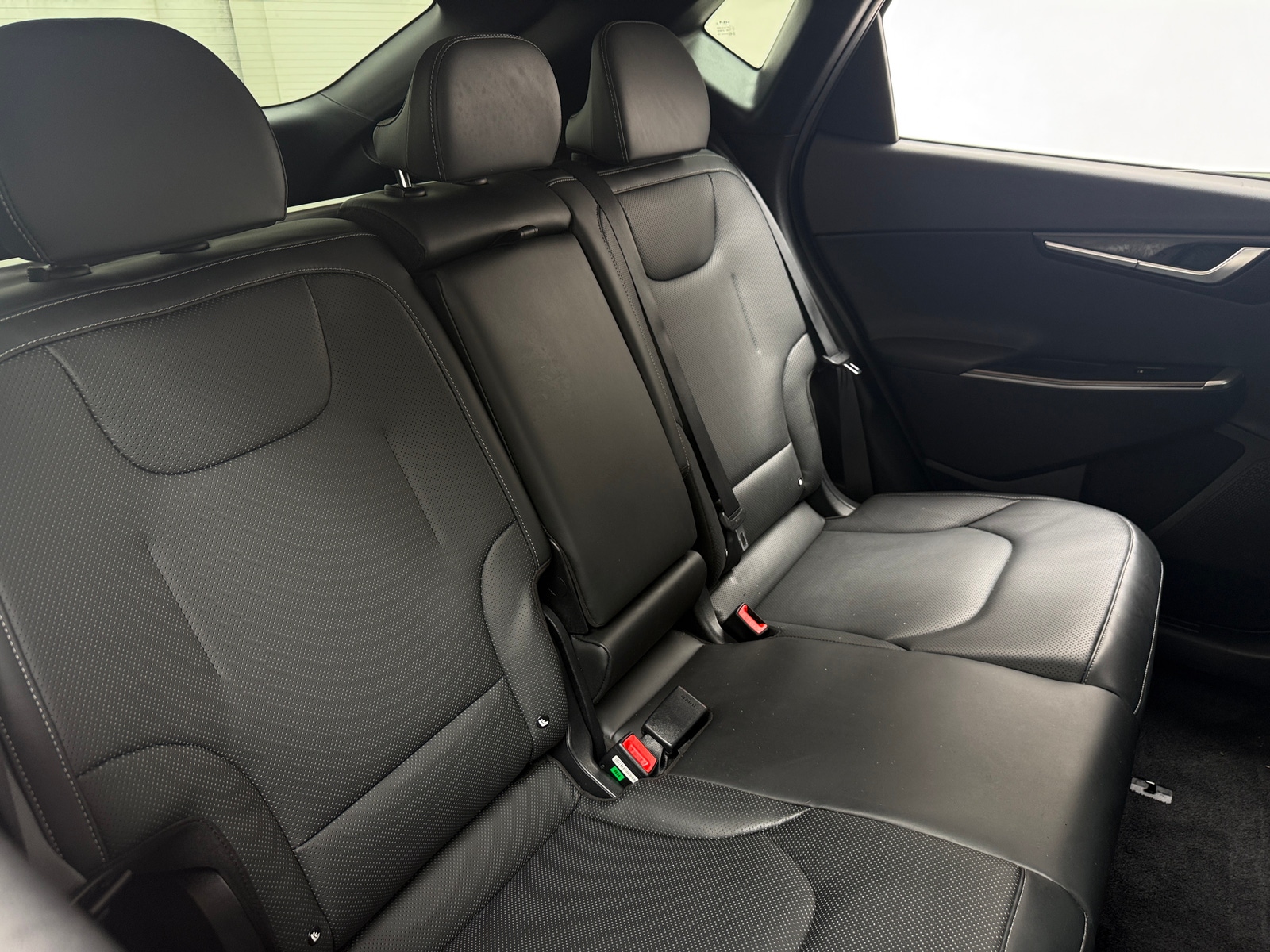 Thumbnail: 2022 Kia EV6 - 5