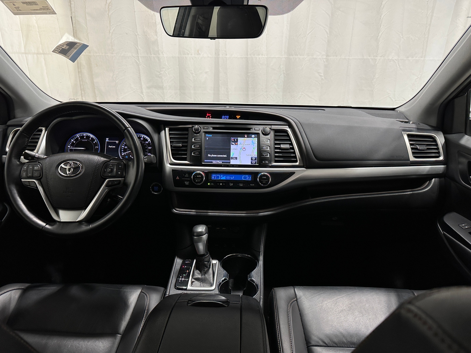 Thumbnail: 2019 Toyota Highlander - 2