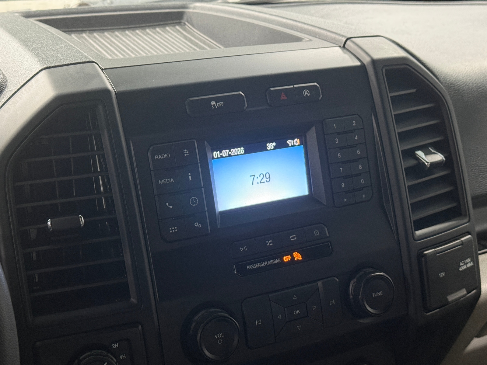 Thumbnail: 2019 Ford Econoline - 4