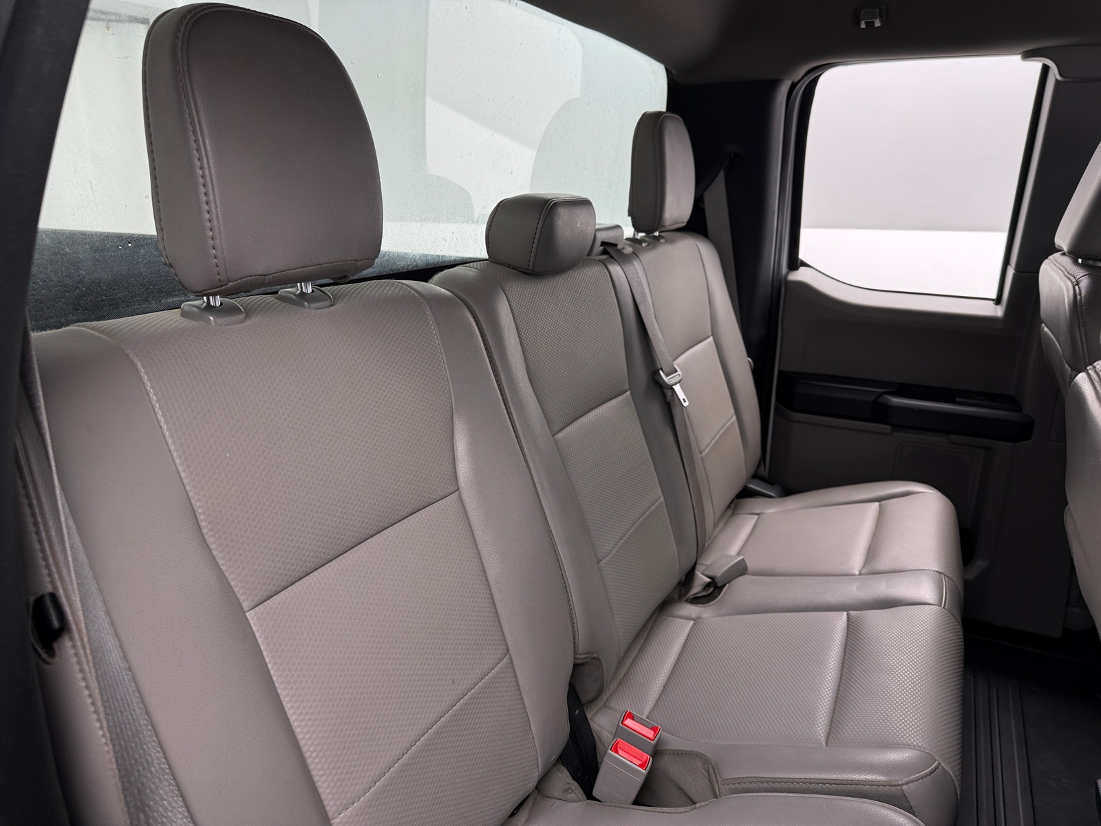 Thumbnail: 2020 Ford Econoline - 6