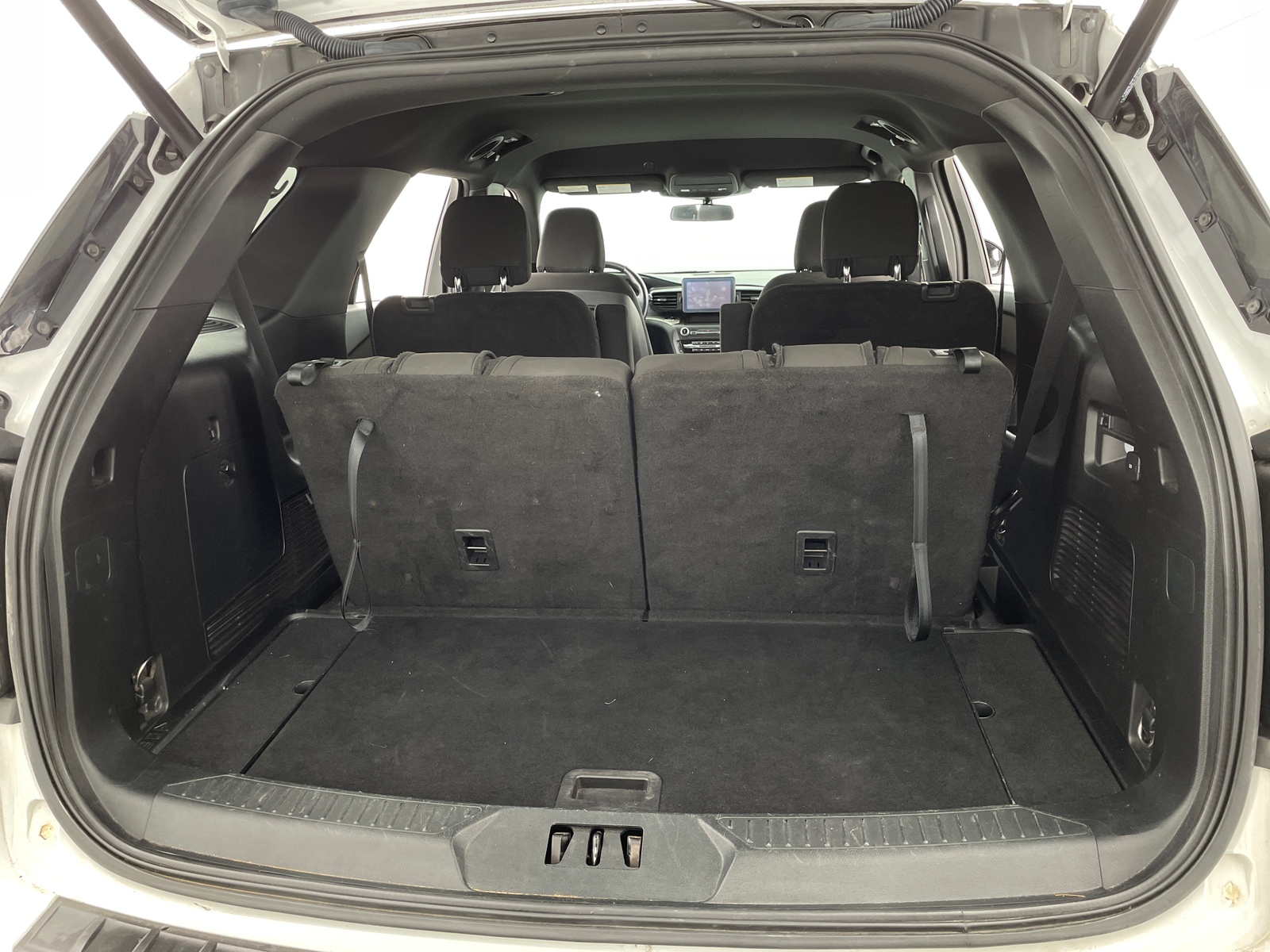 Thumbnail: 2020 Ford Explorer - 7