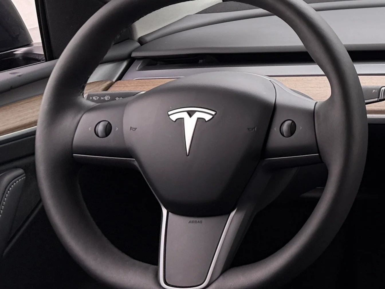 Thumbnail: 2024 Tesla Model Y - 4