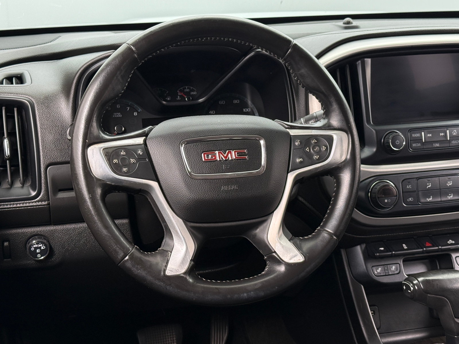 Thumbnail: 2018 GMC Canyon - 4