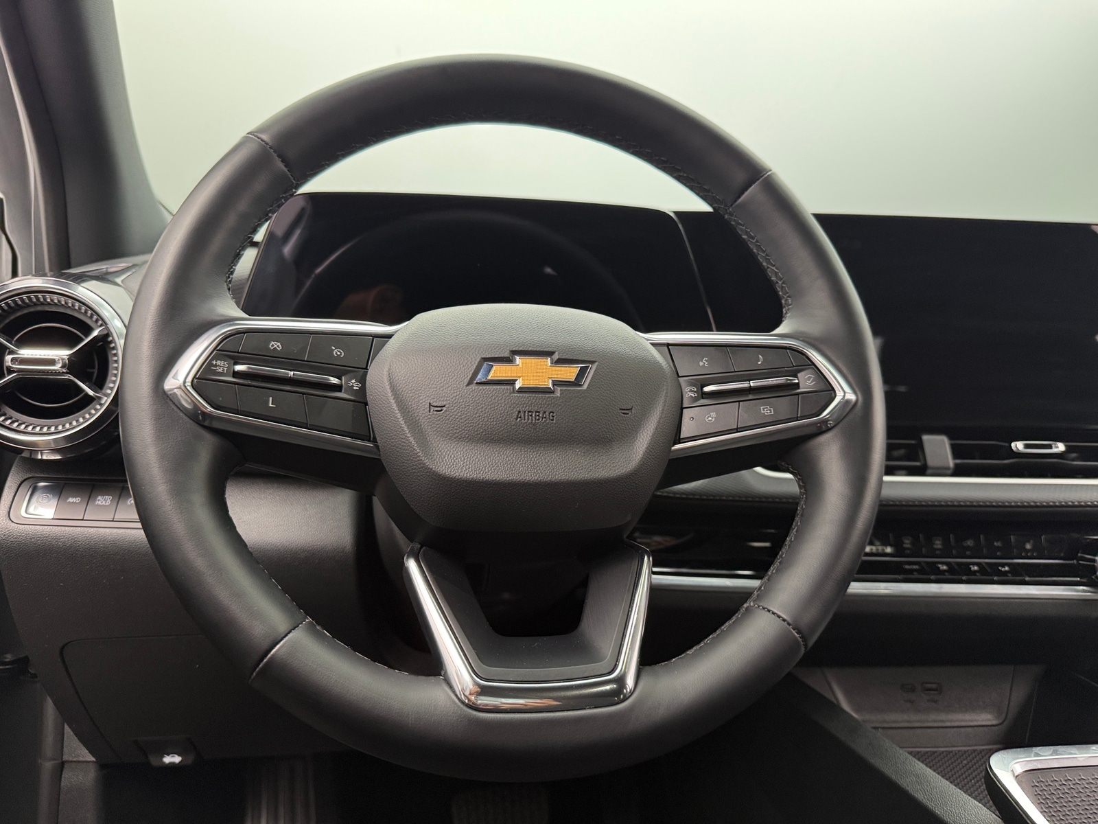 Thumbnail: 2025 Chevrolet Equinox - 5