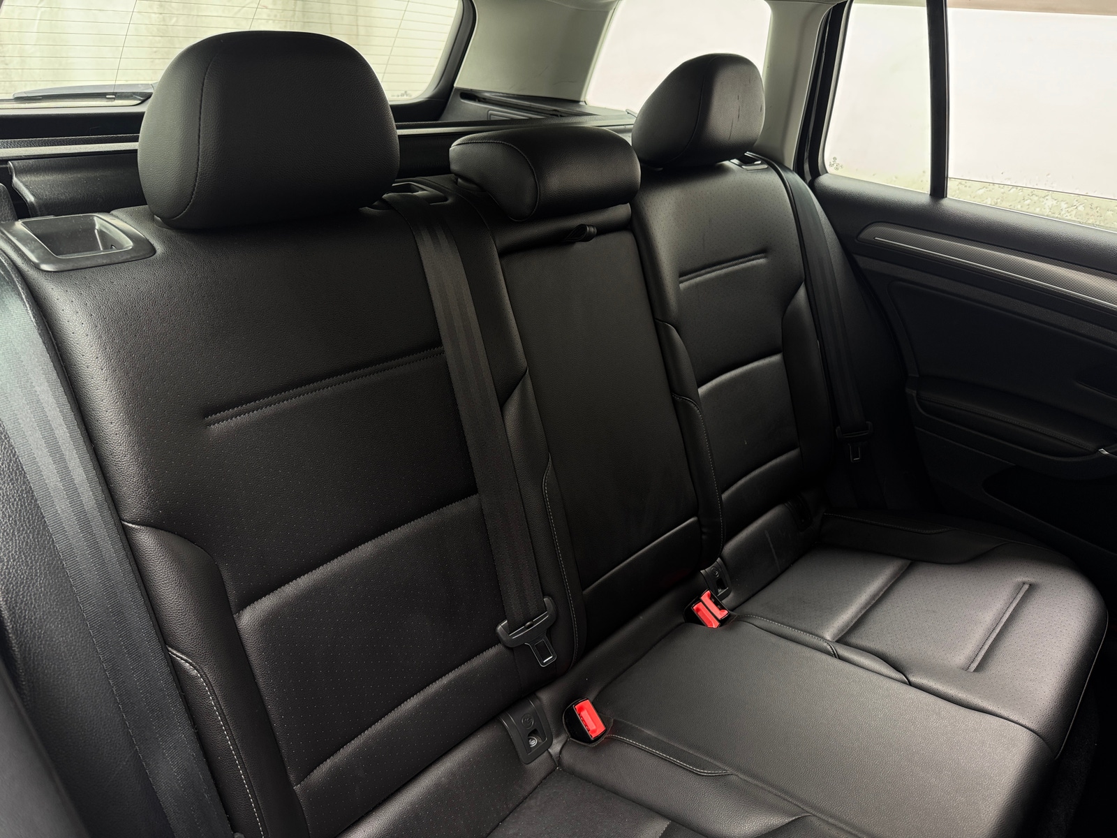 Thumbnail: 2017 Volkswagen Golf - 5