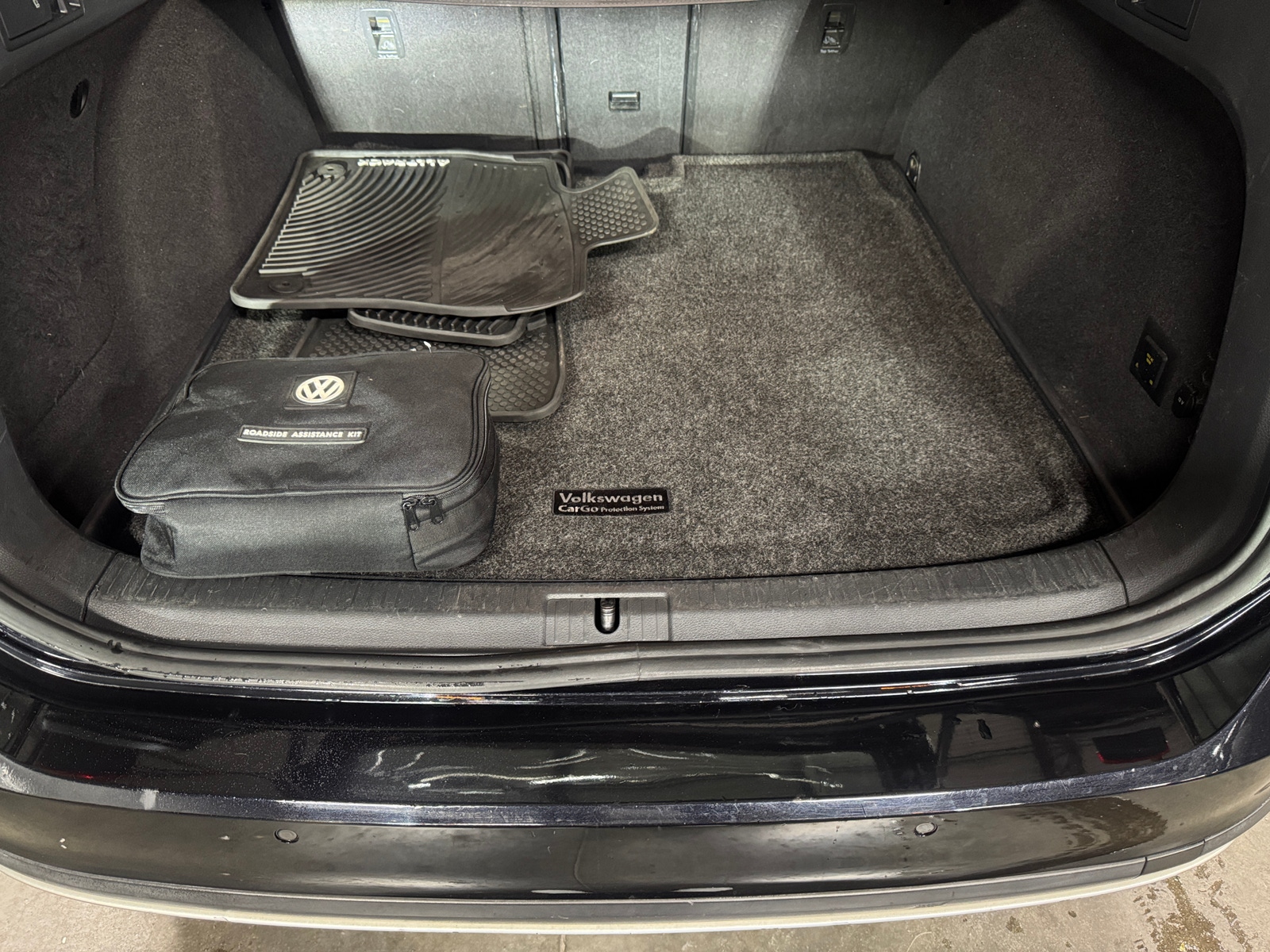 Thumbnail: 2017 Volkswagen Golf - 6