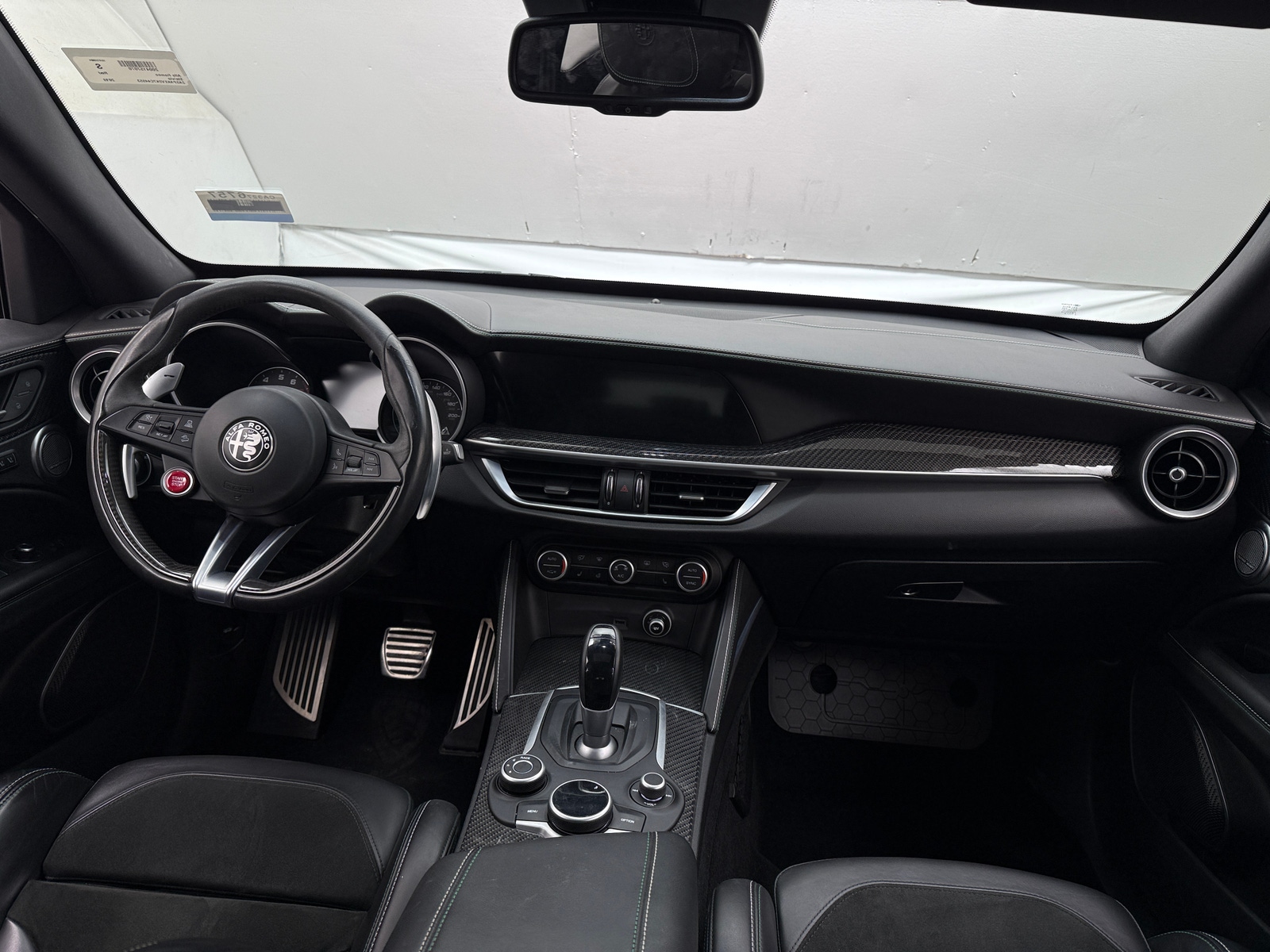 Thumbnail: 2019 Alfa Romeo Stelvio - 2