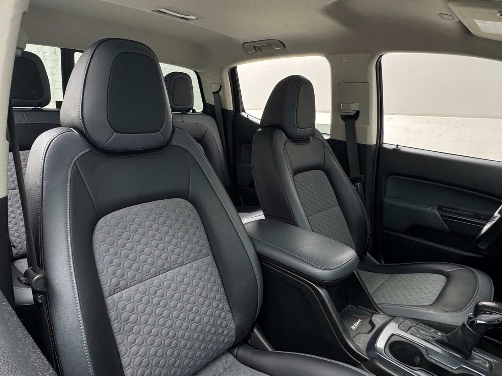 Thumbnail: 2022 Chevrolet Colorado - 2