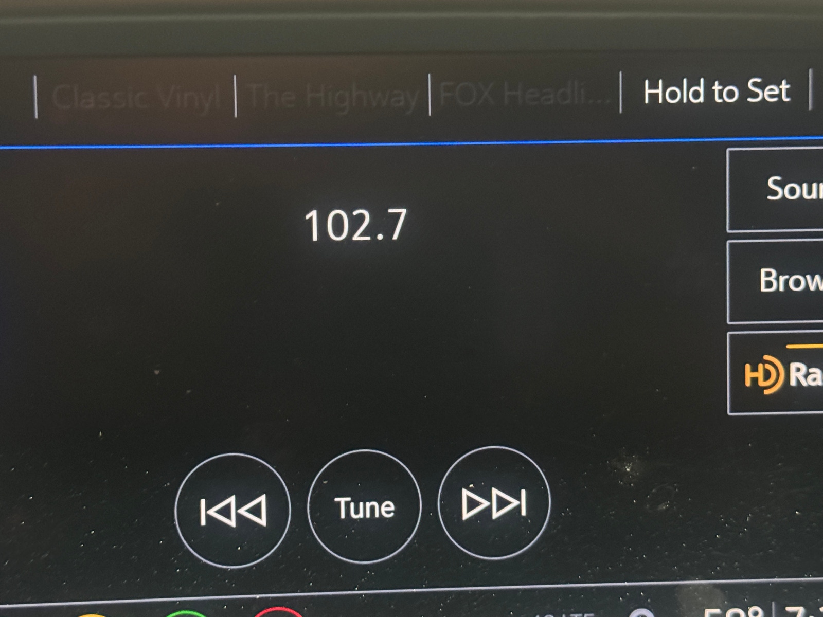 Thumbnail: 2022 Chevrolet Colorado - 4