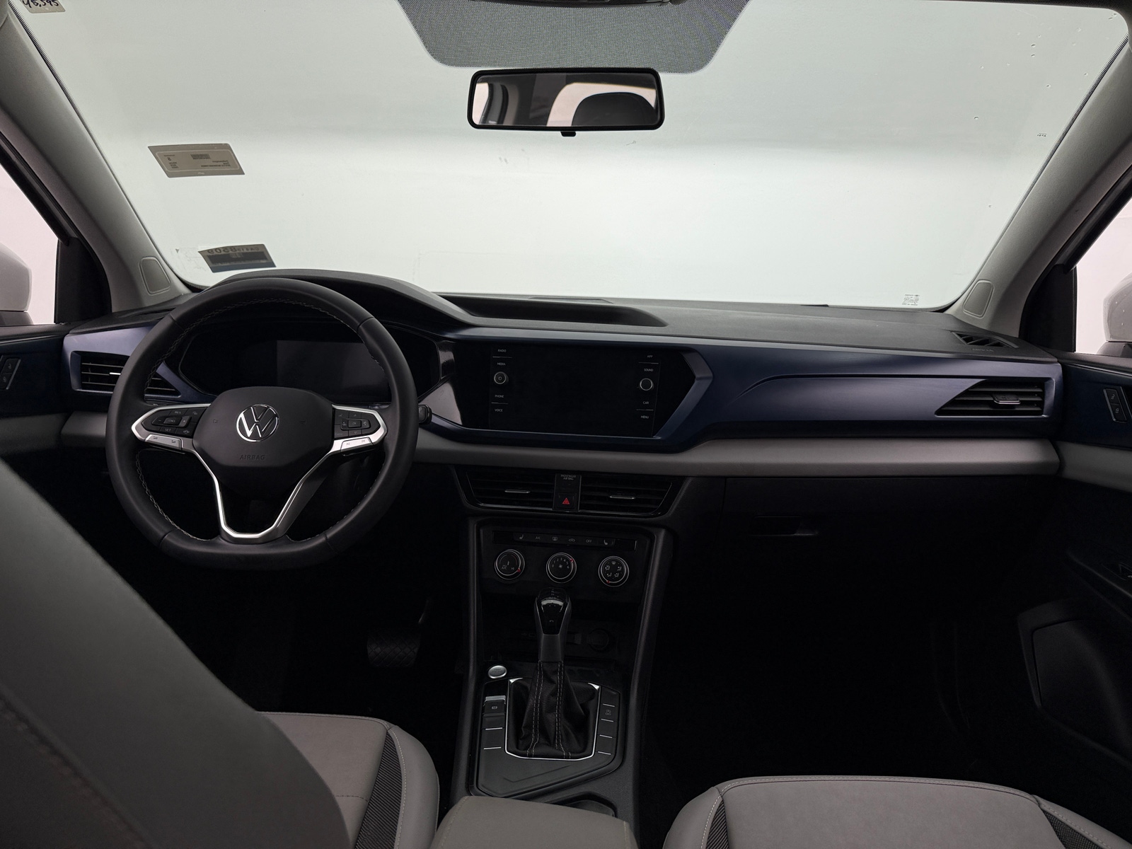 Thumbnail: 2022 Volkswagen Taos - 3