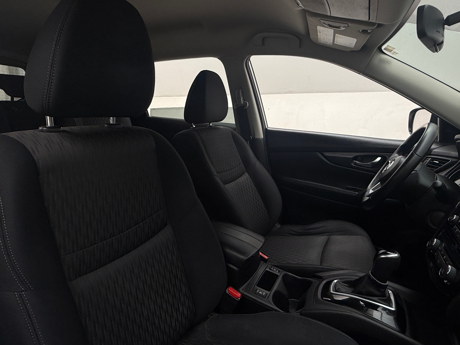 Thumbnail: 2017 Nissan Rogue - 2