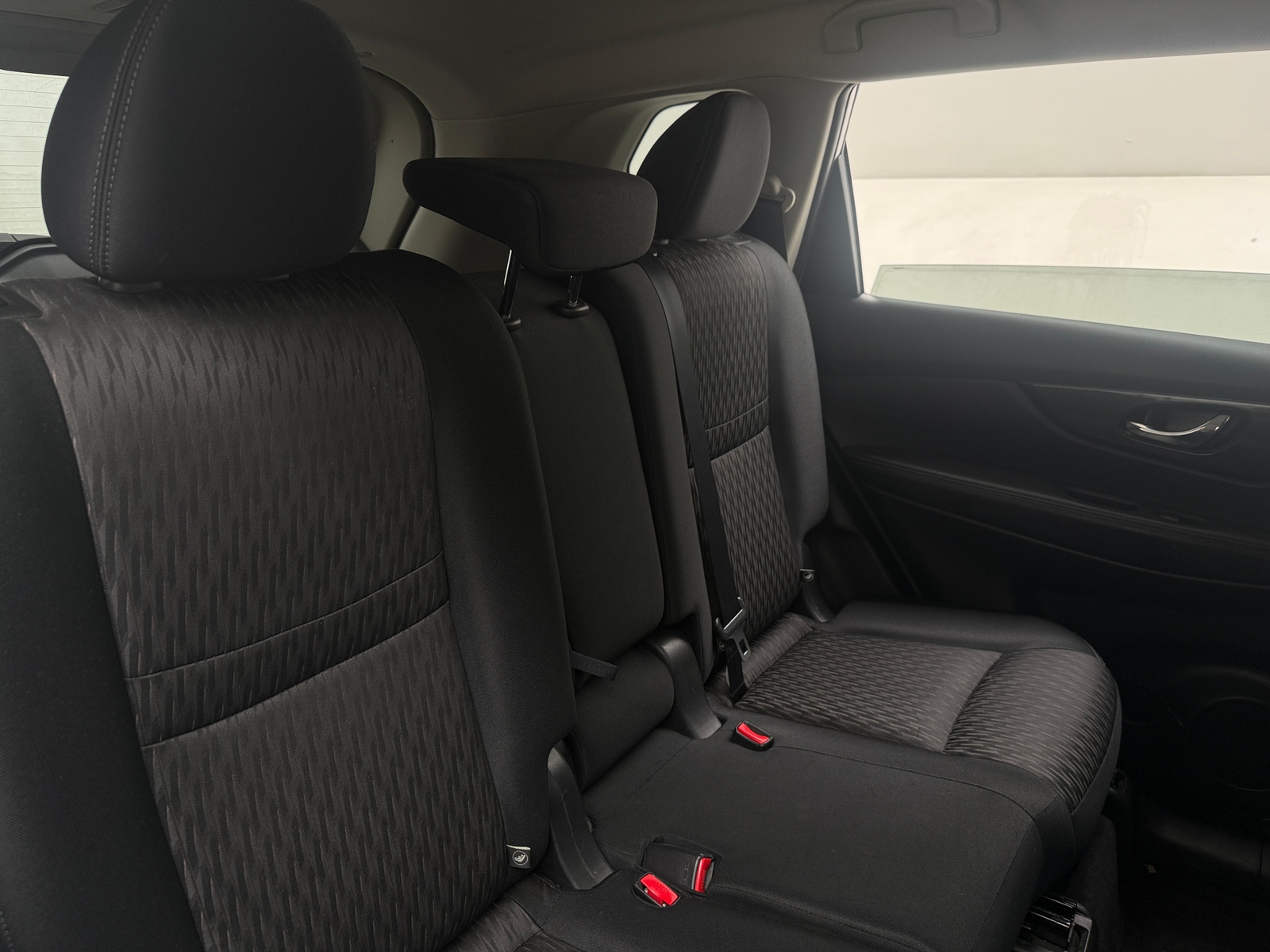 Thumbnail: 2017 Nissan Rogue - 6