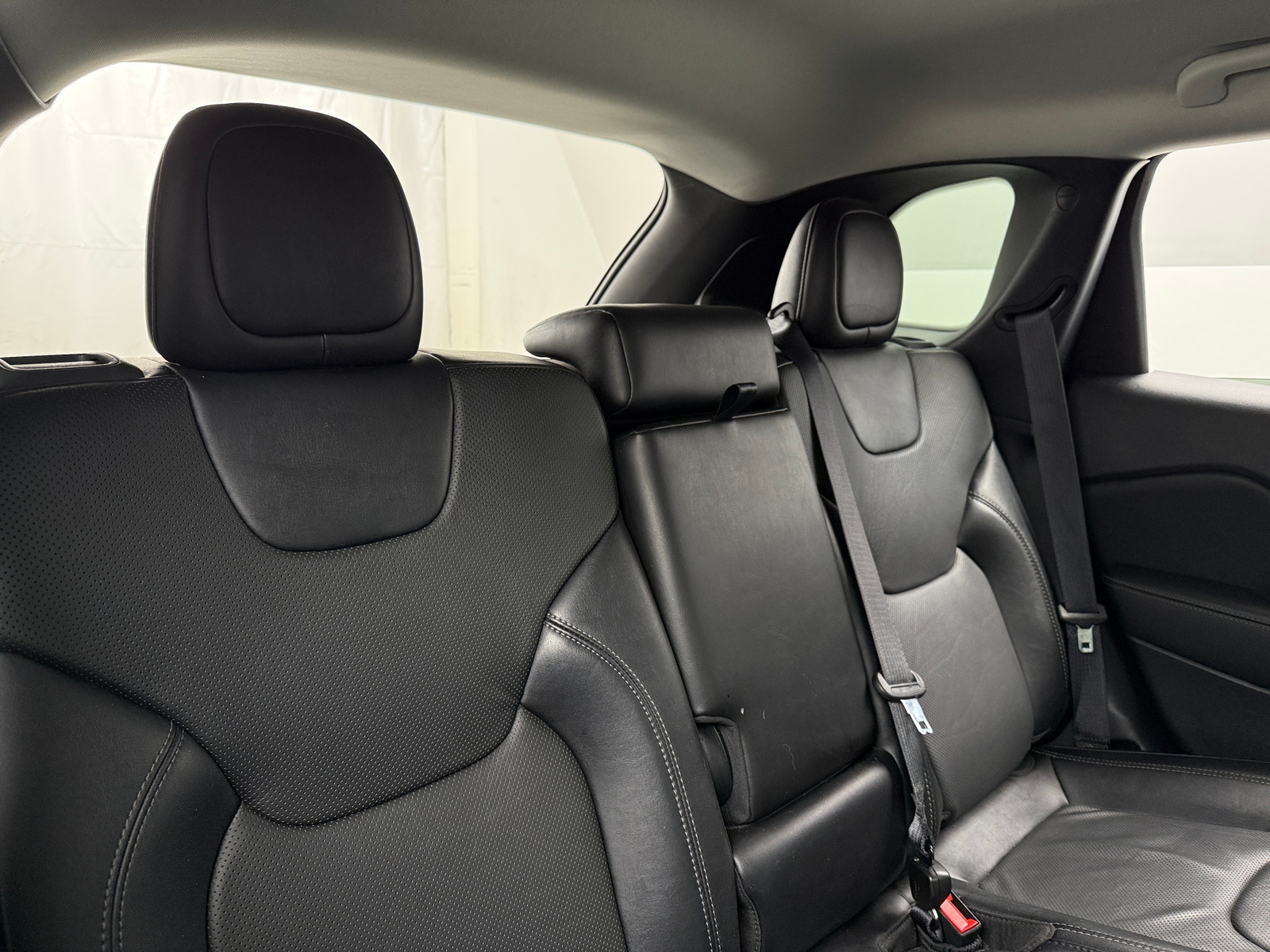 Thumbnail: 2023 Jeep Cherokee - 5