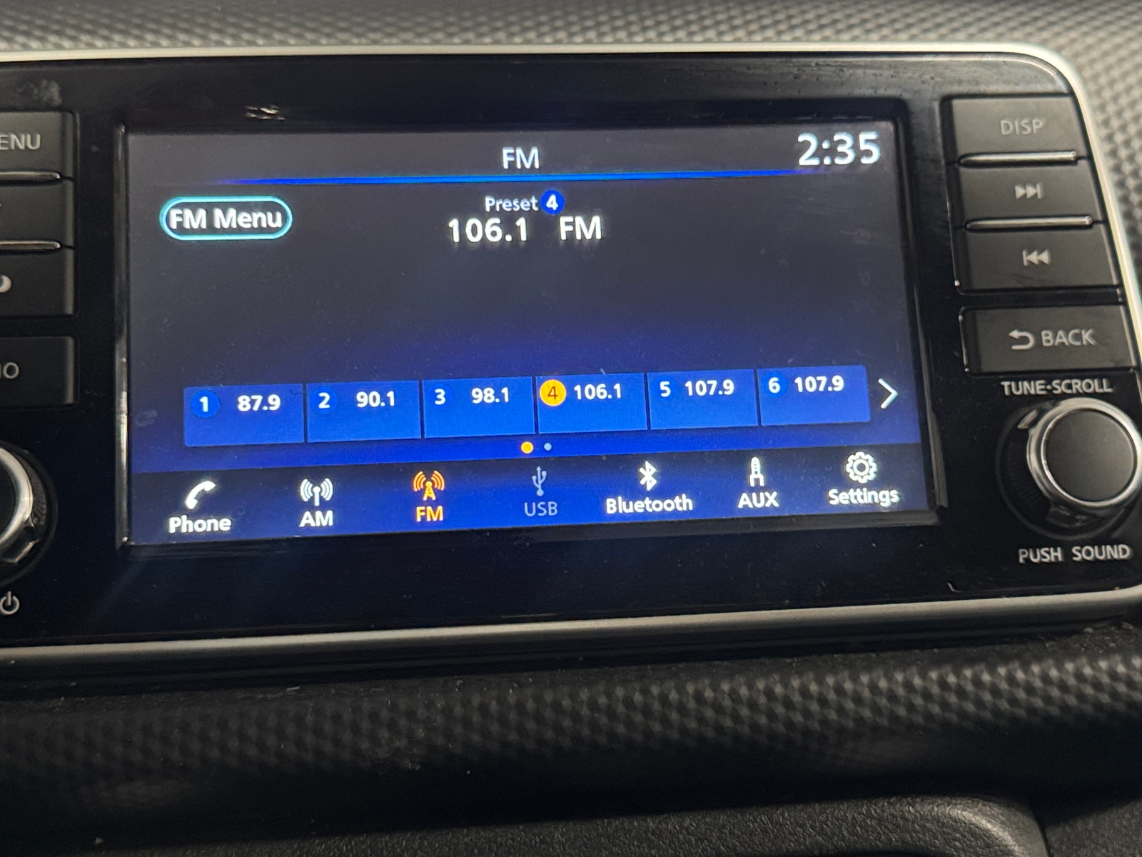 Thumbnail: 2023 Nissan Kicks - 4