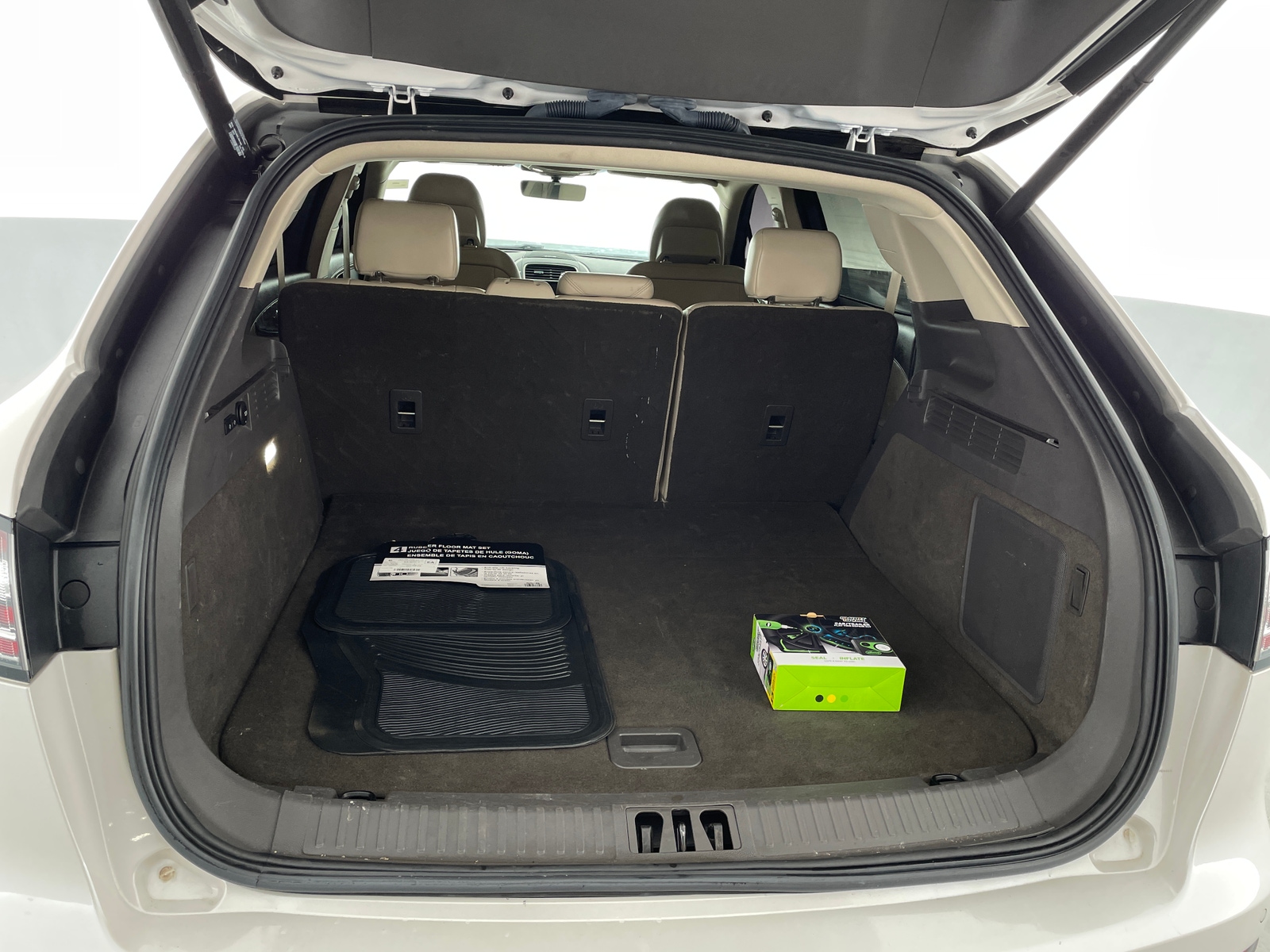 Thumbnail: 2019 Lincoln Nautilus - 6