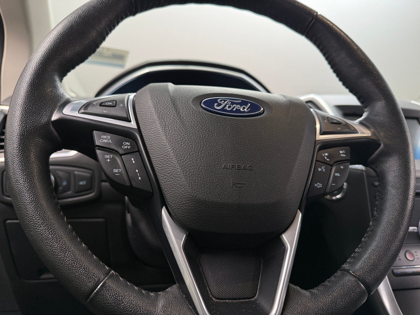 Thumbnail: 2018 Ford Edge - 4