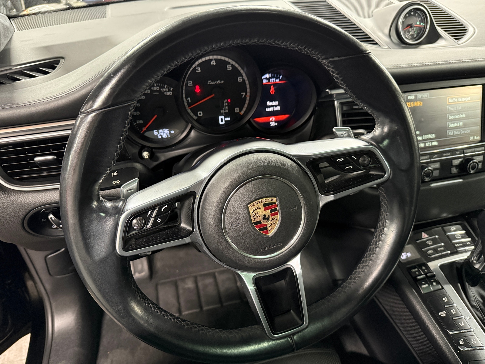 Thumbnail: 2016 Porsche Macan - 4