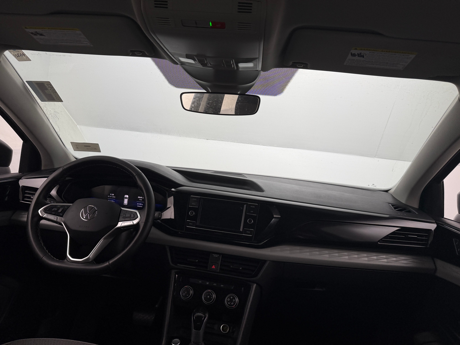 Thumbnail: 2024 Volkswagen Taos - 3