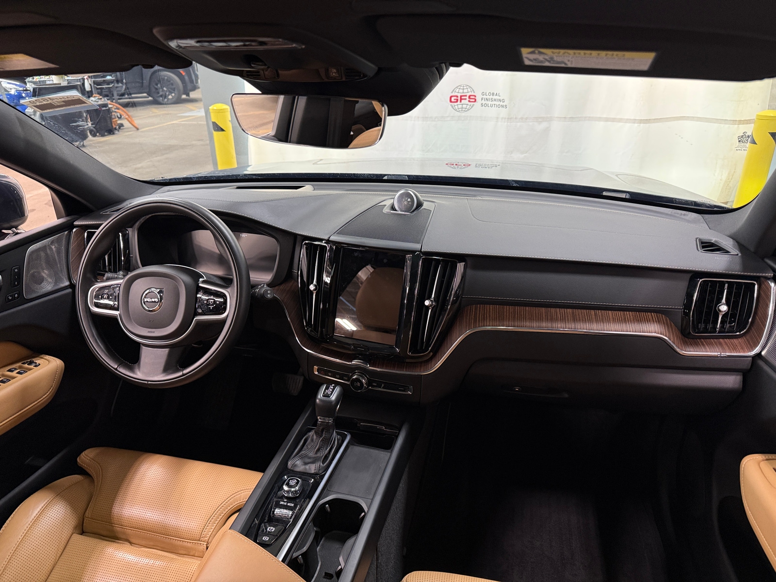 Thumbnail: 2021 Volvo XC60 - 2