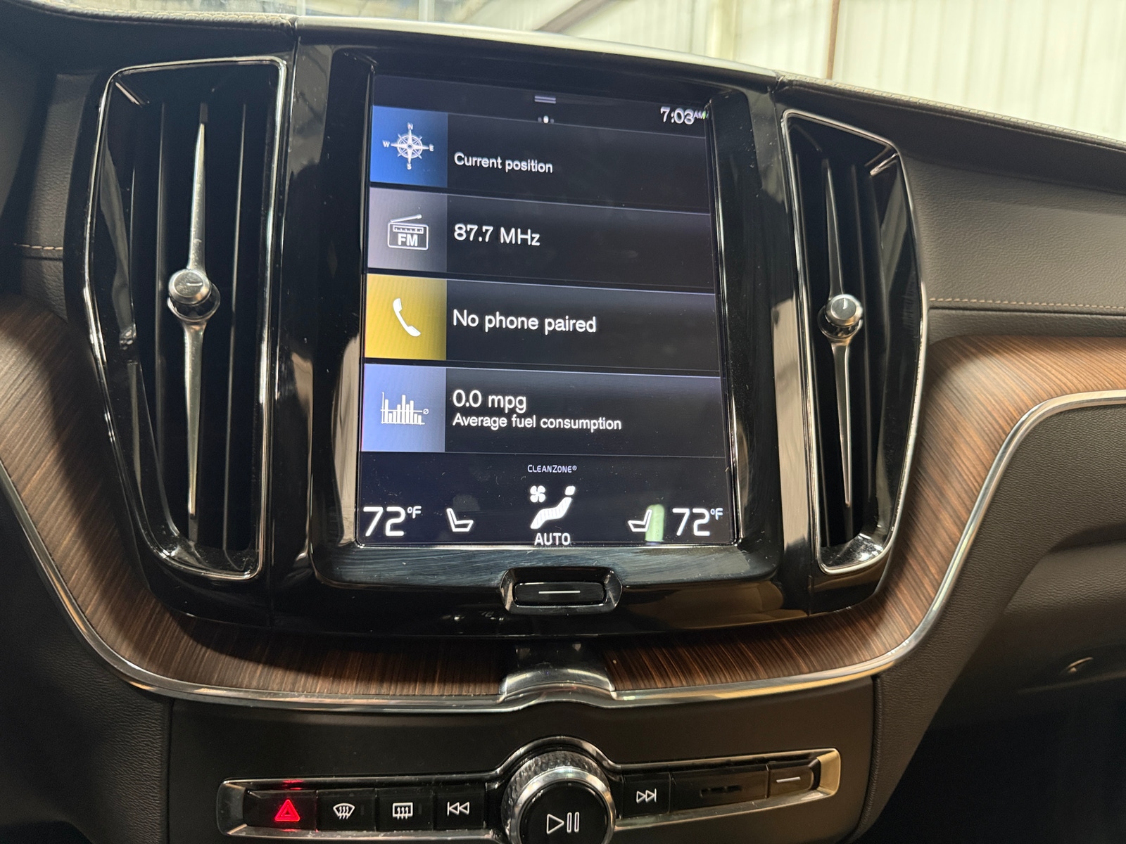 Thumbnail: 2021 Volvo XC60 - 3