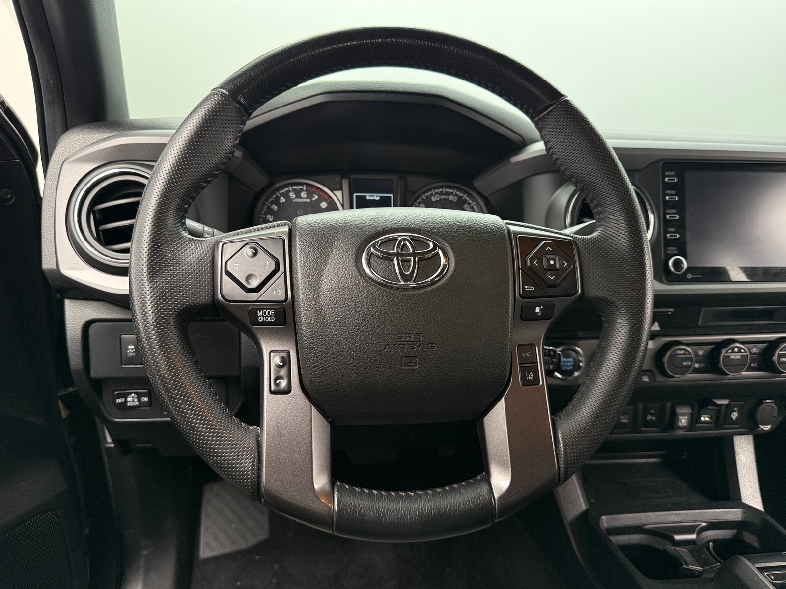 Thumbnail: 2022 Toyota Tacoma - 5