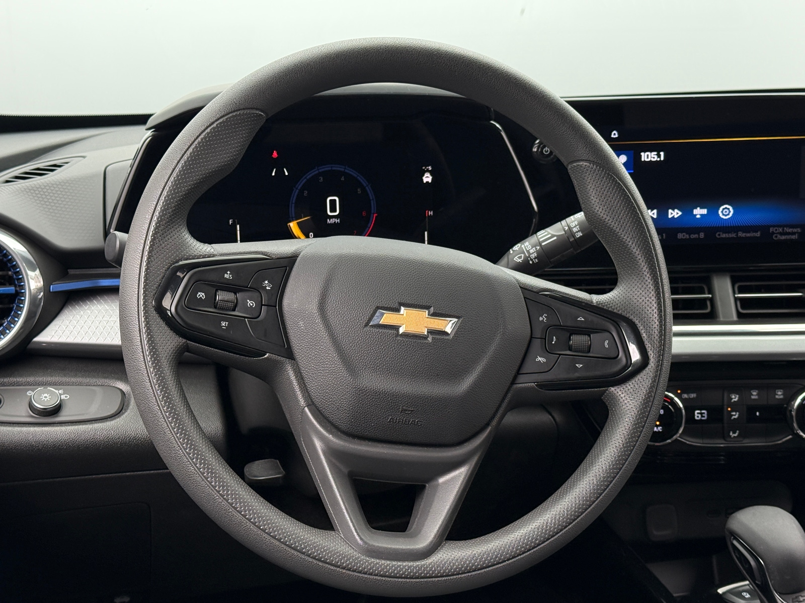 Thumbnail: 2025 Chevrolet Trax - 5