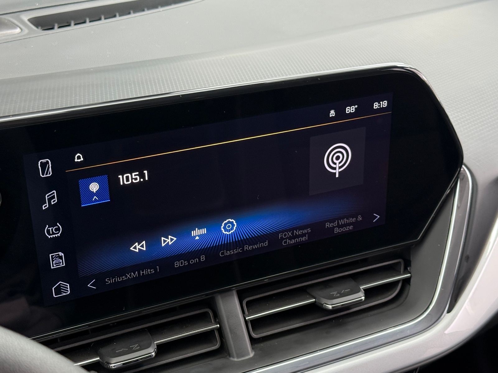 Thumbnail: 2025 Chevrolet Trax - 4