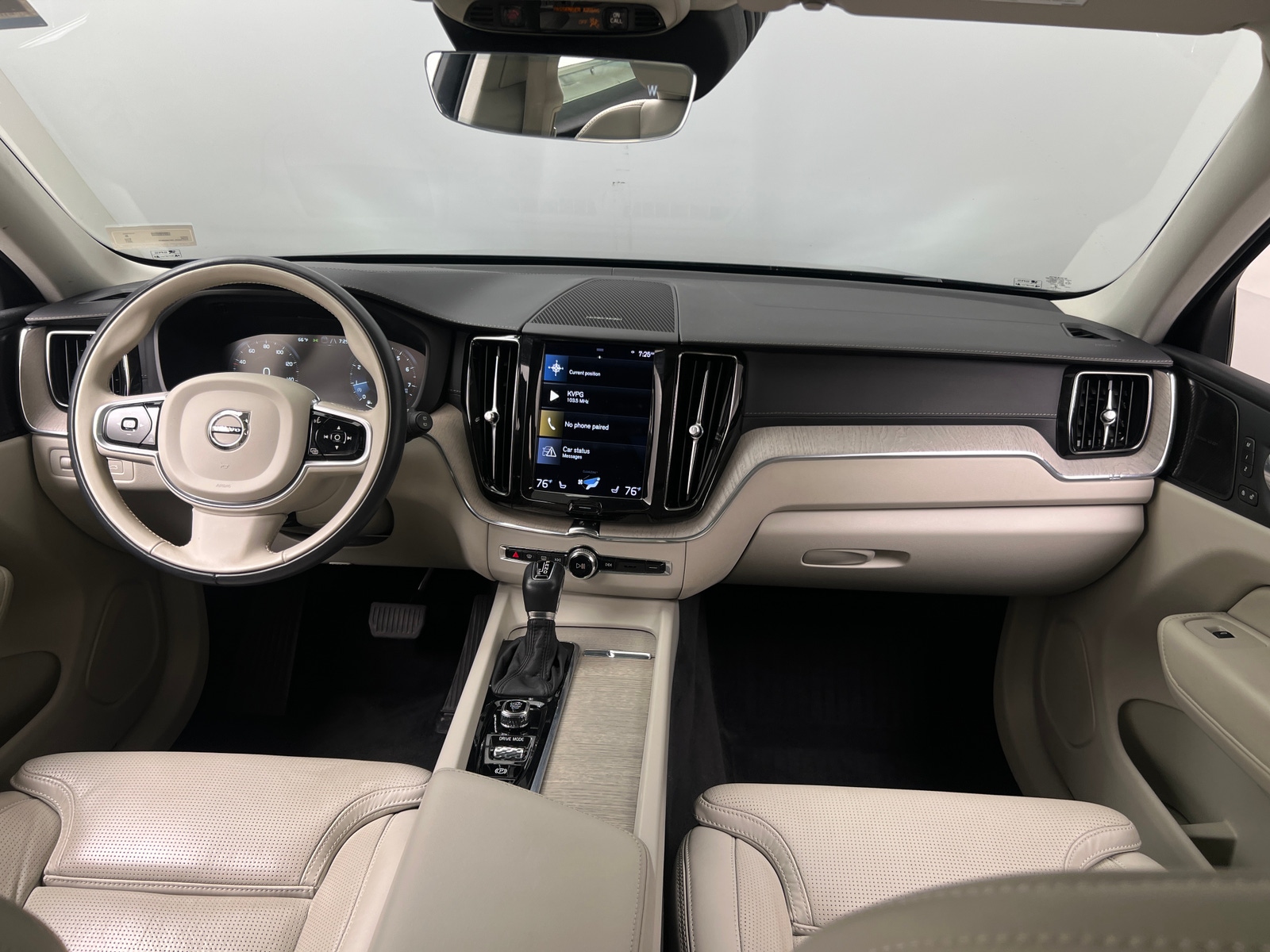 Thumbnail: 2021 Volvo XC60 - 2