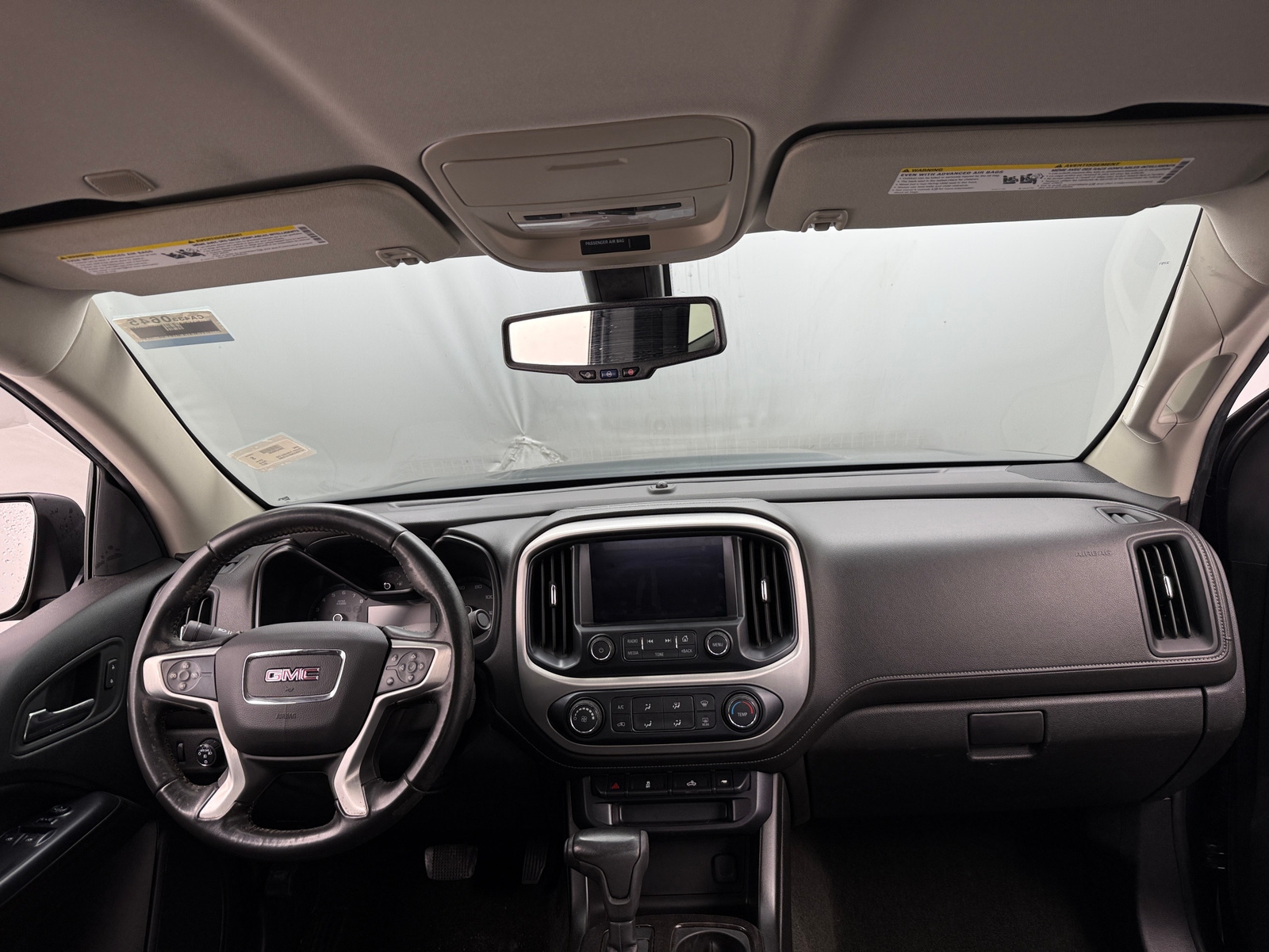 Thumbnail: 2017 GMC Canyon - 3