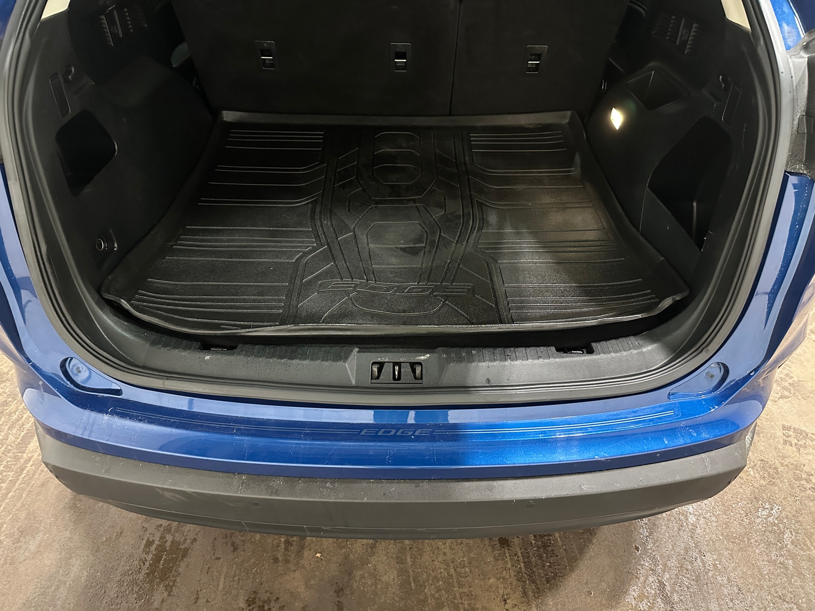 Thumbnail: 2021 Ford Edge - 7