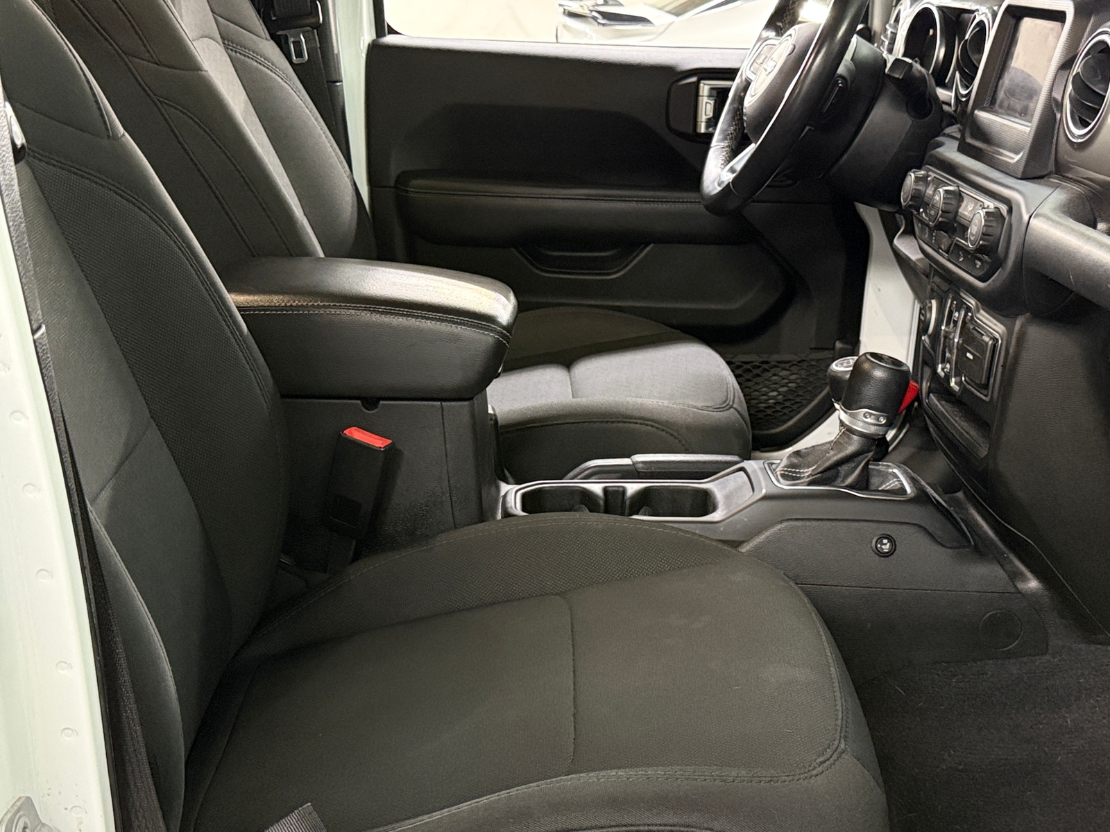 Thumbnail: 2019 Jeep Wrangler - 2