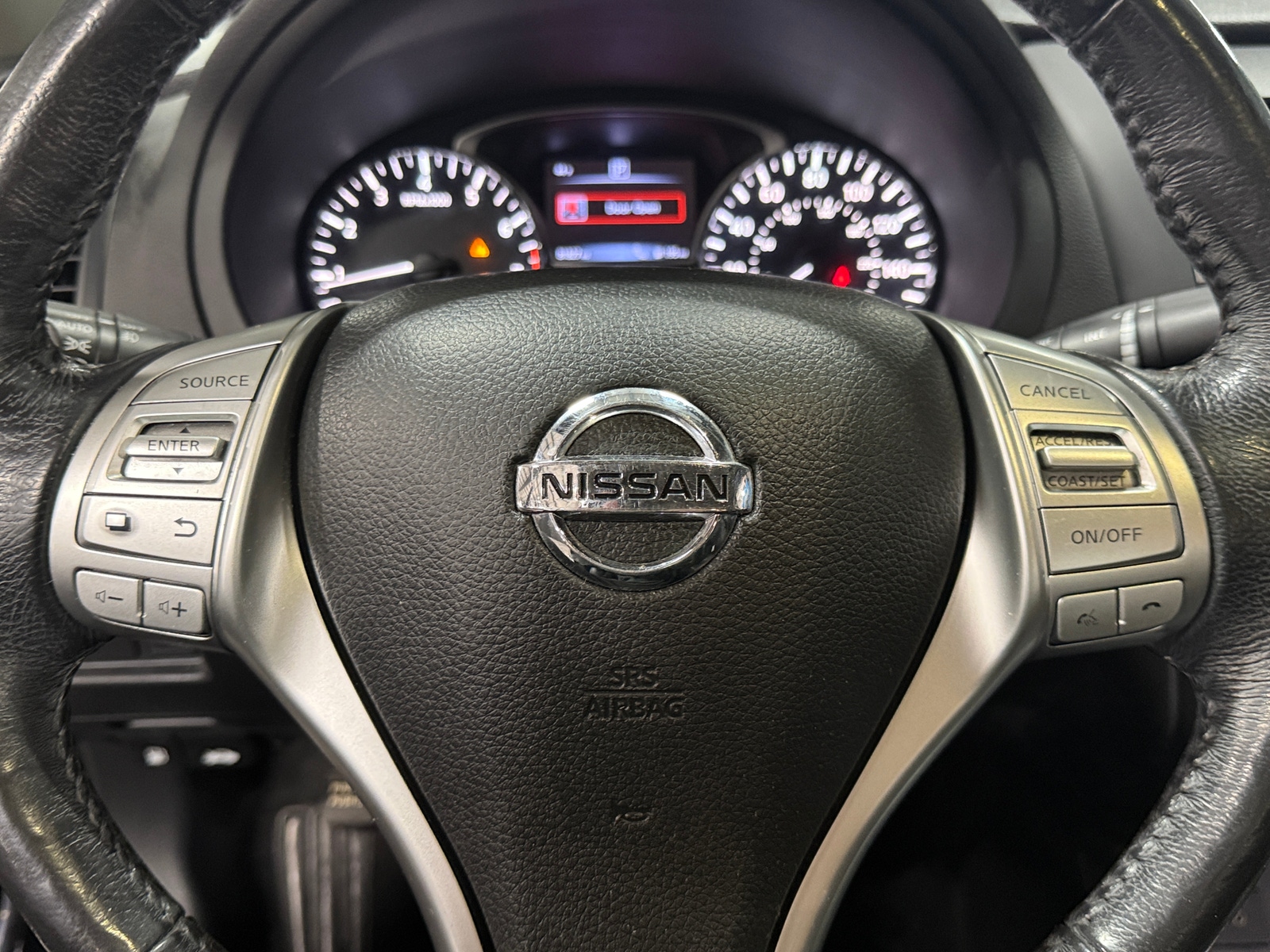 Thumbnail: 2017 Nissan Altima - 4