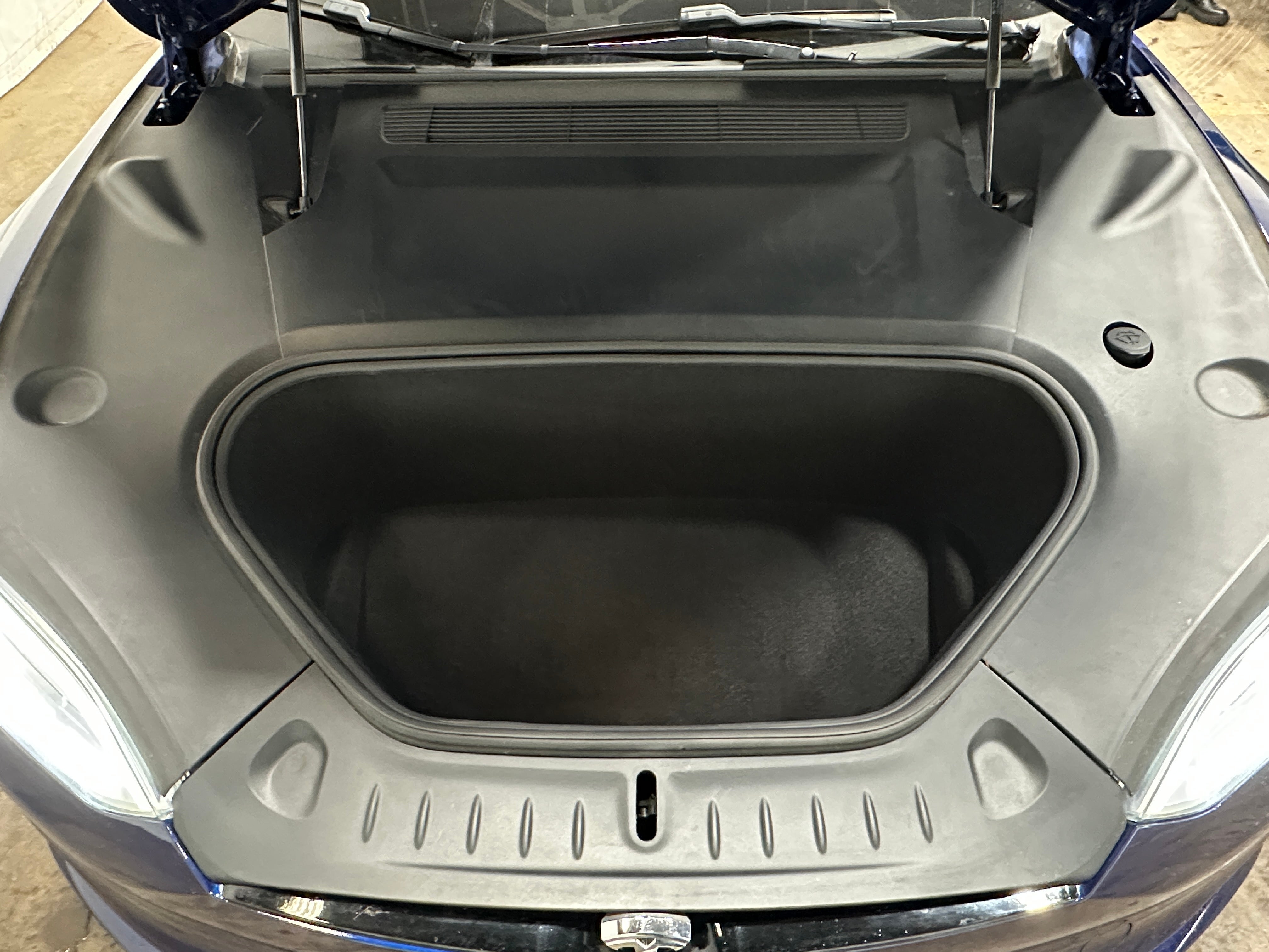 2021 Tesla Model S - Image 1