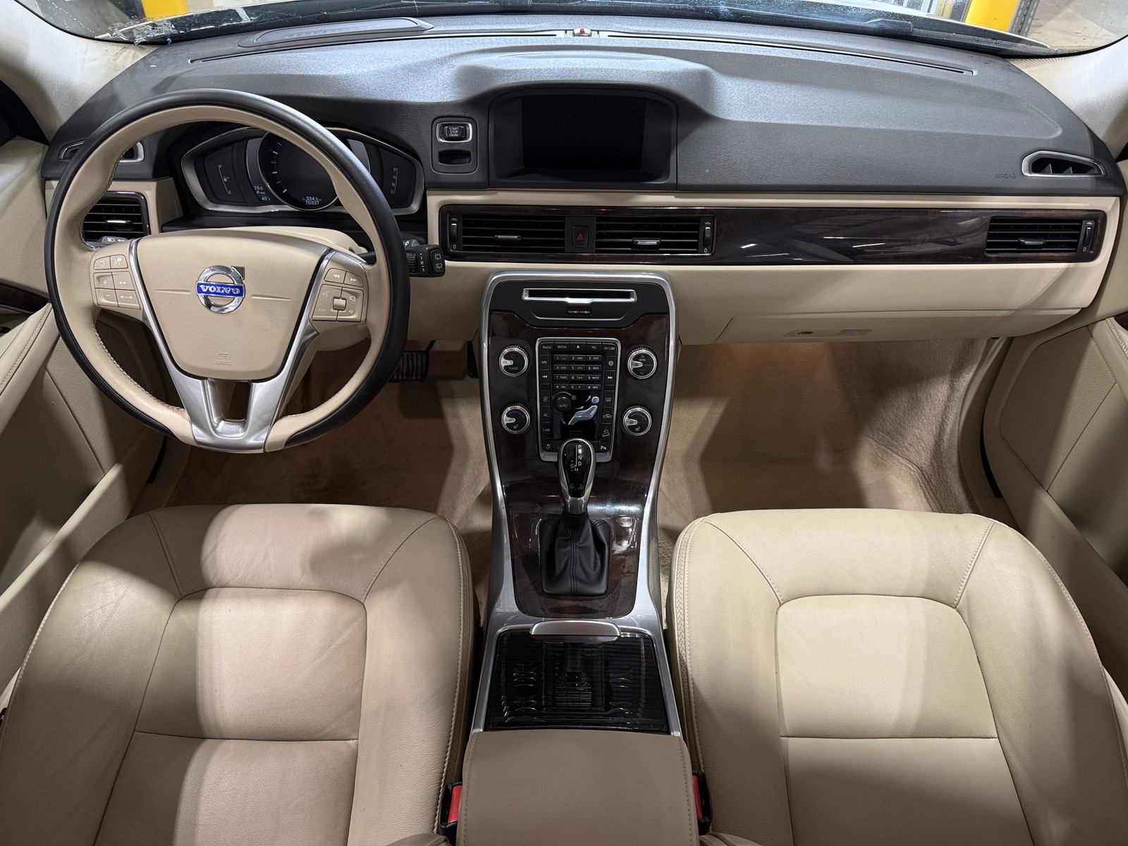 Thumbnail: 2016 Volvo XC70 - 2