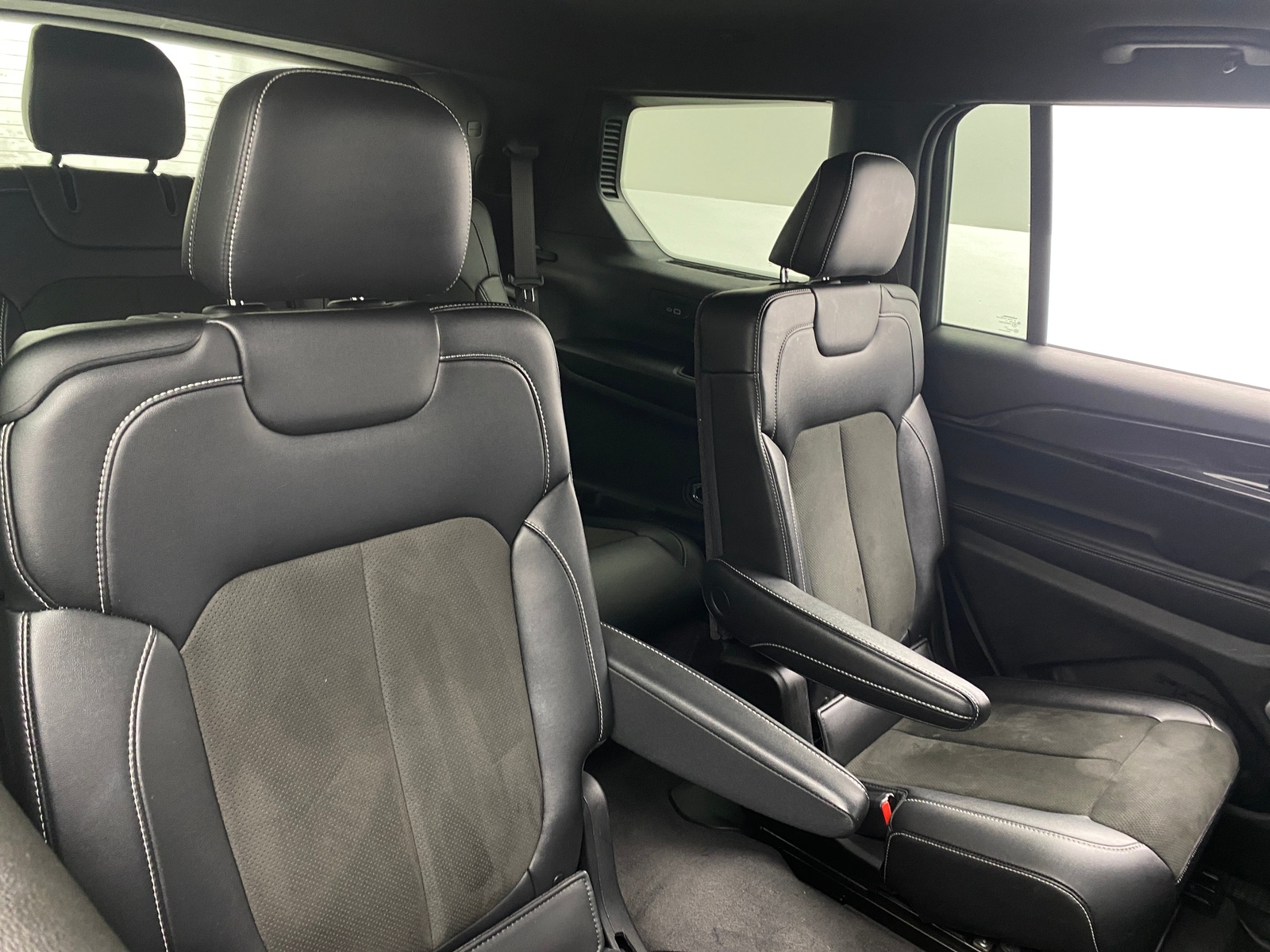 Thumbnail: 2021 Jeep Grand Cherokee L - 5