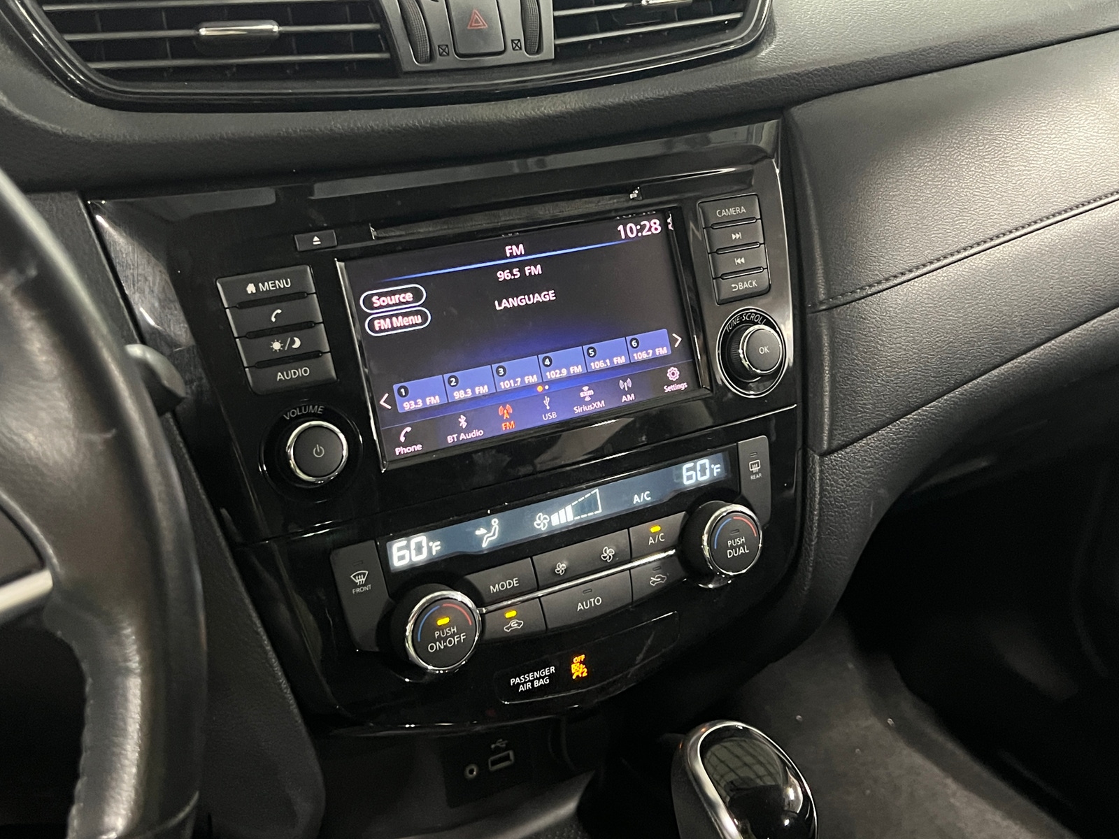 Thumbnail: 2018 Nissan Rogue - 4