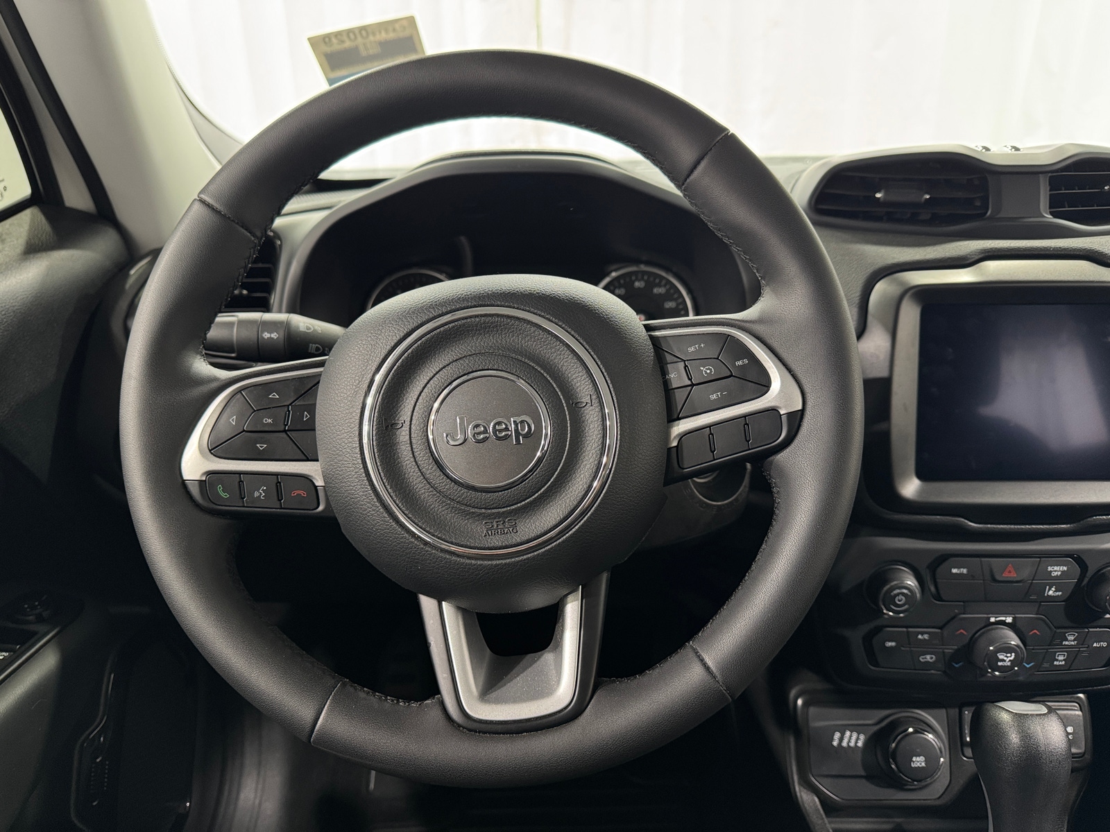 Thumbnail: 2023 Jeep Renegade - 5