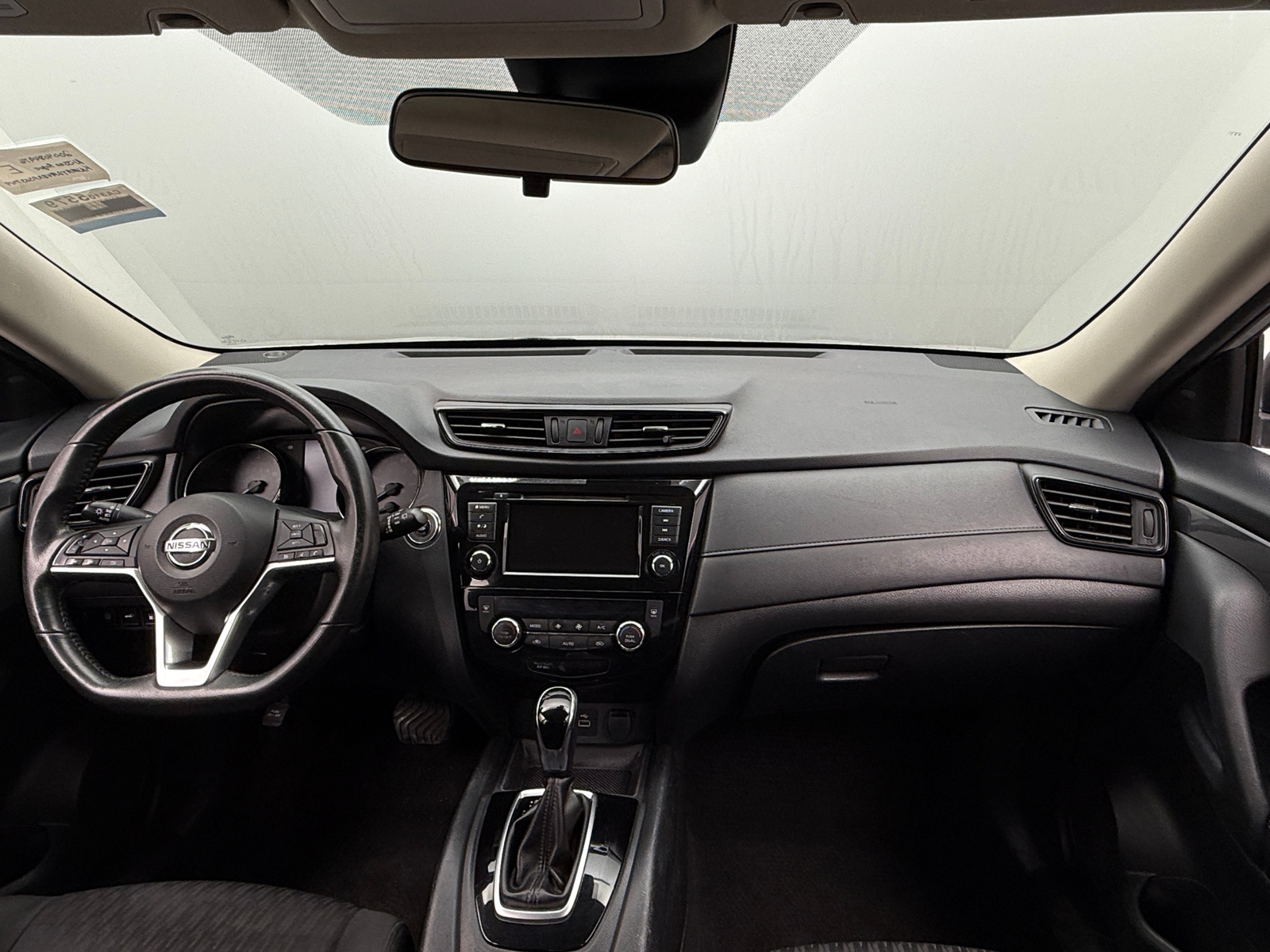 Thumbnail: 2019 Nissan Rogue - 3