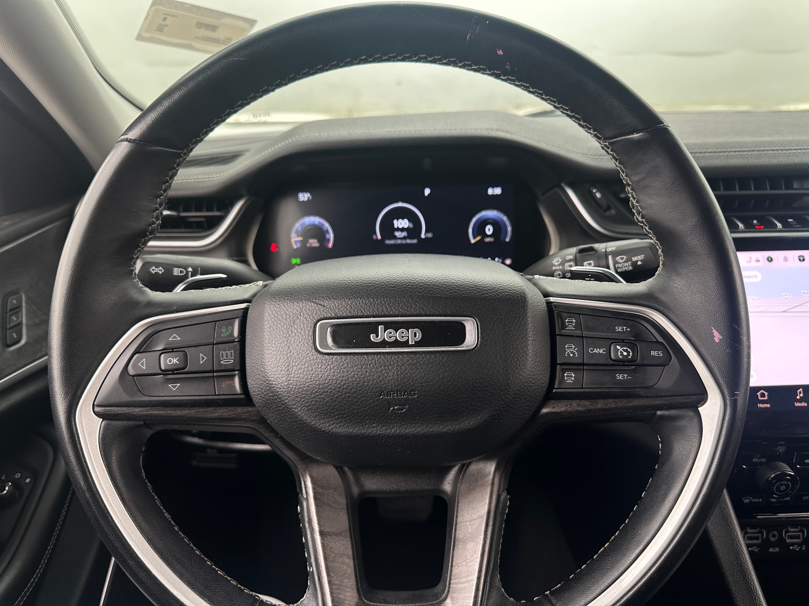 Thumbnail: 2022 Jeep Grand Cherokee L - 4