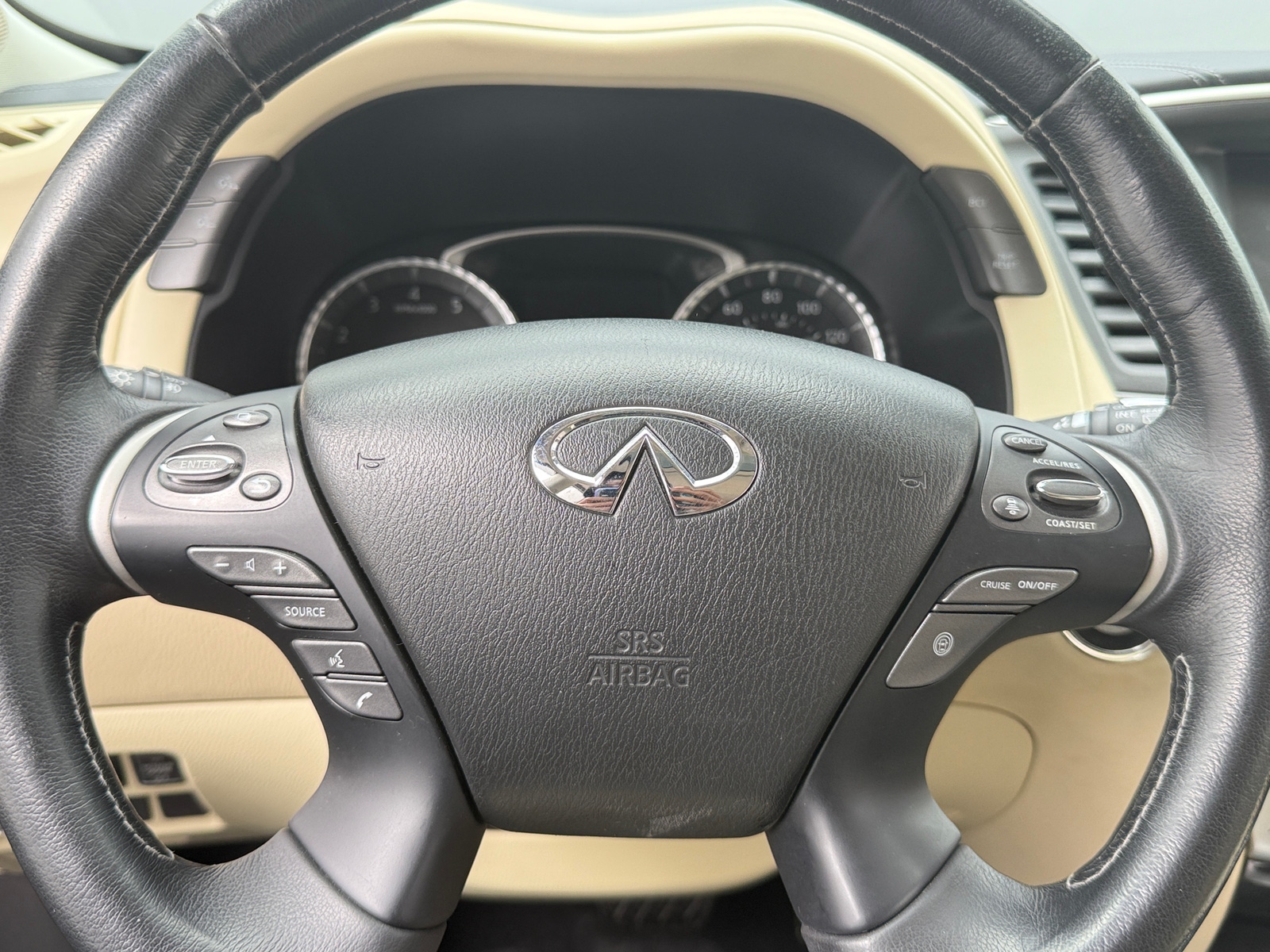 Thumbnail: 2017 INFINITI QX60 - 3