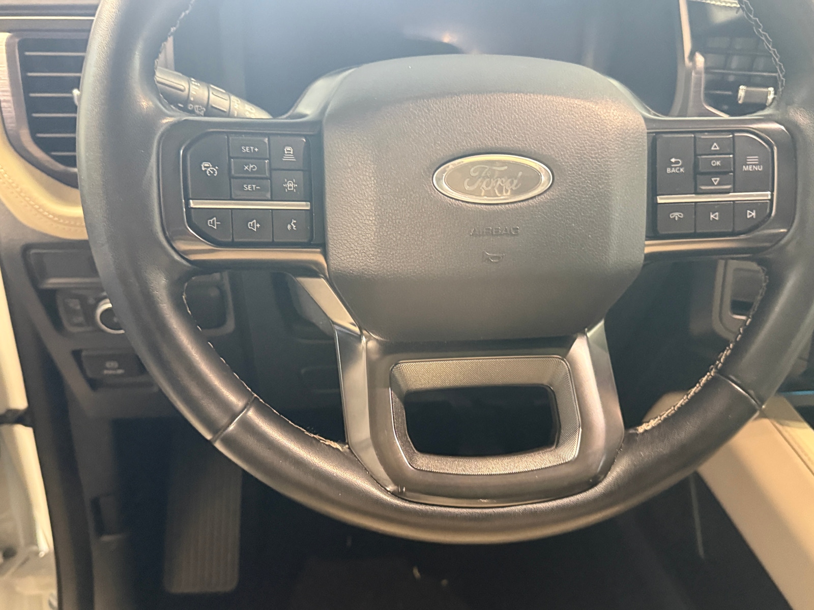 Thumbnail: 2022 Ford Expedition MAX - 4