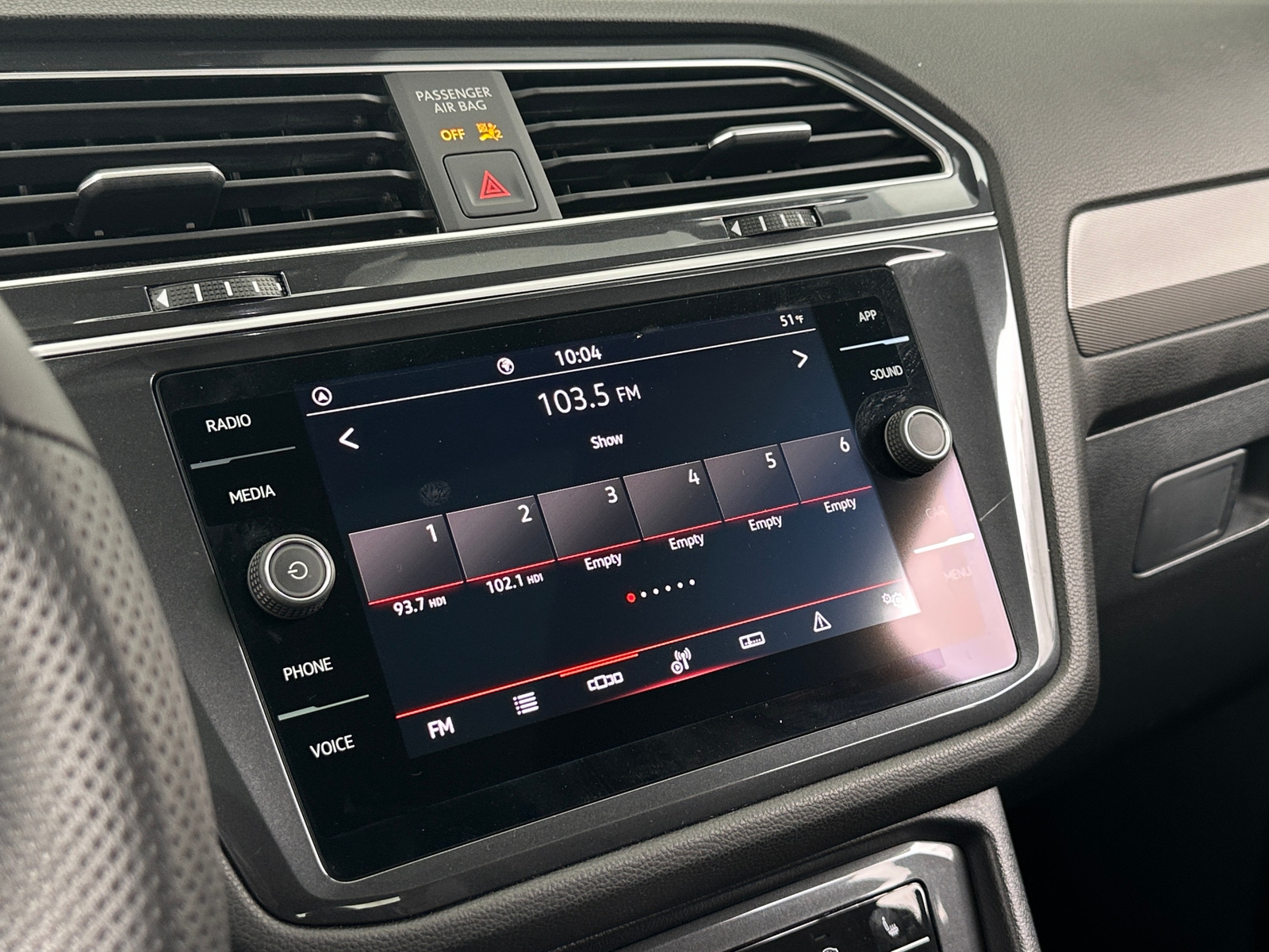 Thumbnail: 2024 Volkswagen Tiguan - 3